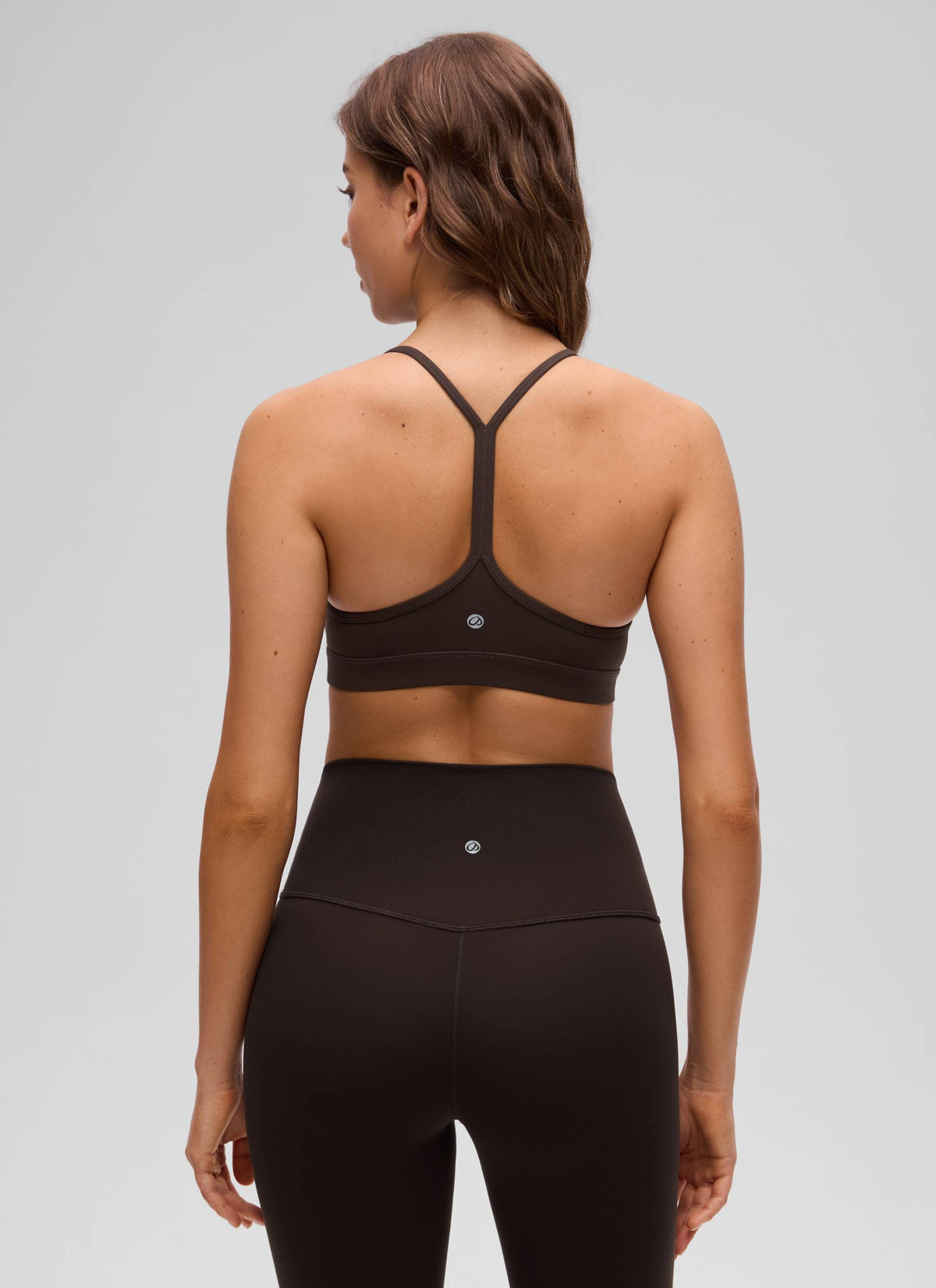 CRZ YOGA Women's Yoga Light Support Butterluxe Sports Bra Y back Hot Fudge Brown @model_info:Kriss