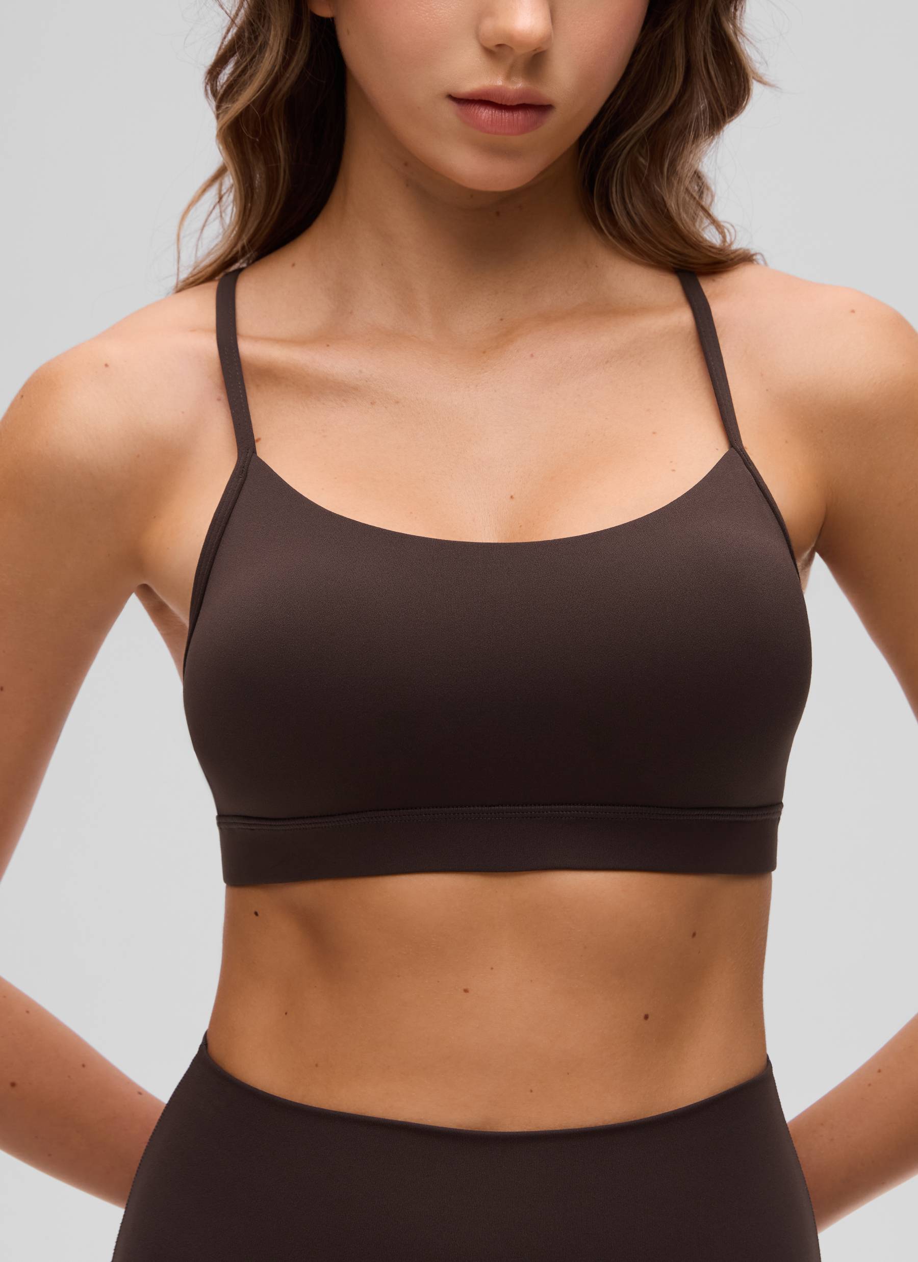 CRZ YOGA Women's Yoga Light Support Butterluxe Sports Bra Y back Hot Fudge Brown @model_info:Kriss