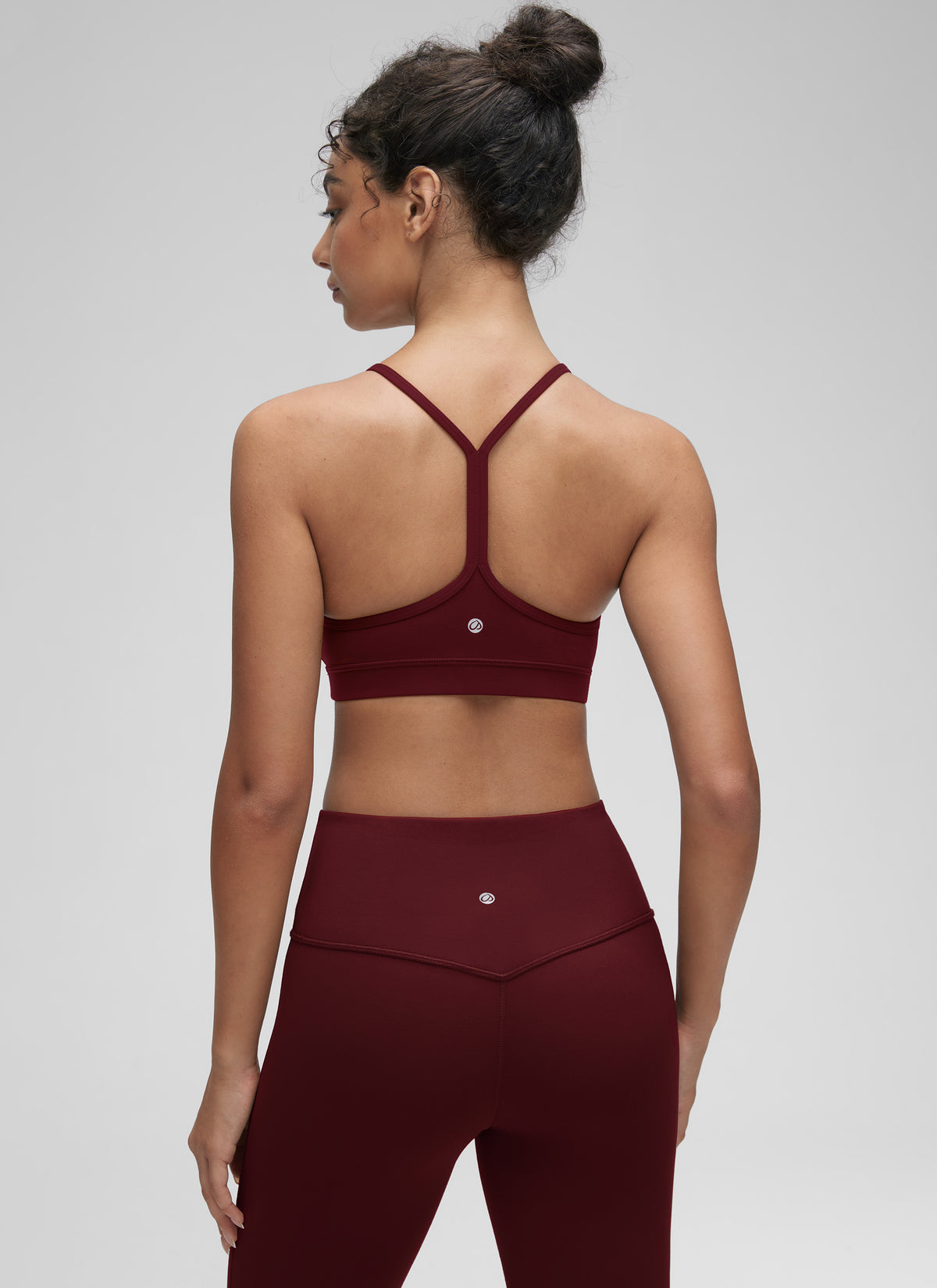 CRZ YOGA Women's Yoga Light Support Butterluxe Sports Bra Y back Red Merlot @model_info:Anano