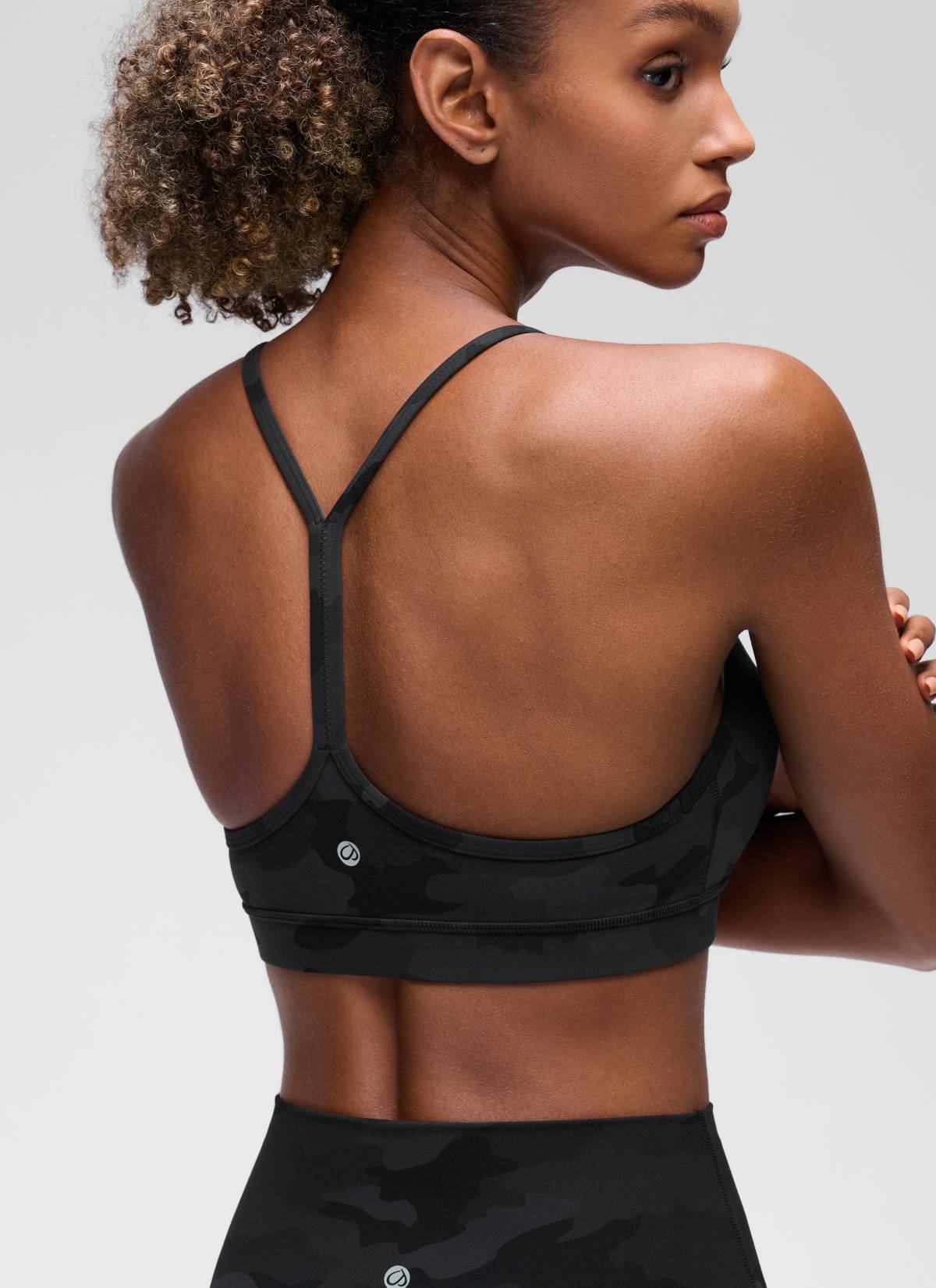 CRZ YOGA Women's Yoga Light Support Butterluxe Sports Bra Y back Dark Grey Camouflage 2 @model_info:Patrica