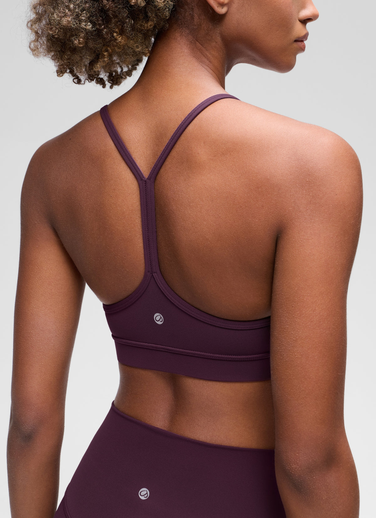 CRZ YOGA Women's Yoga Light Support Butterluxe Sports Bra Y back Deep Purple @model_info:Patrica