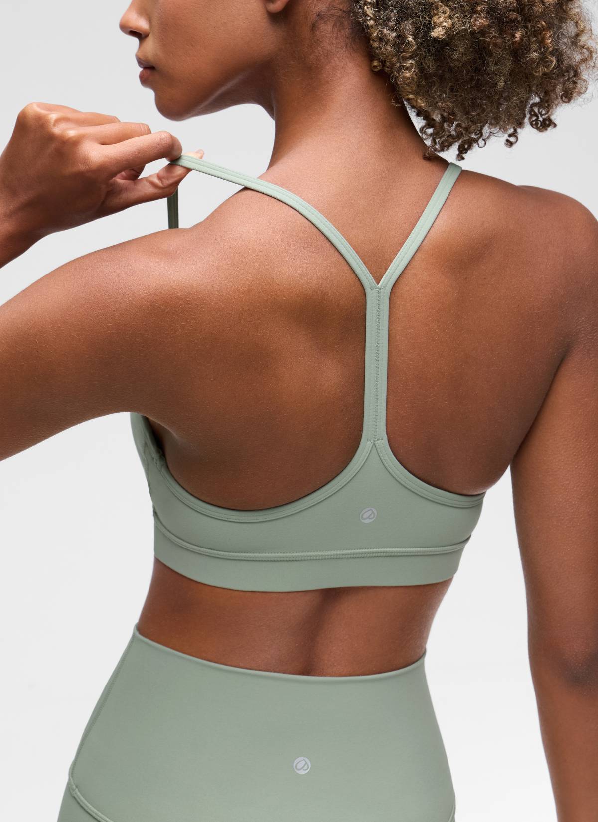 CRZ YOGA Women's Yoga Light Support Butterluxe Sports Bra Y back Green Palm Court @model_info:Patrica