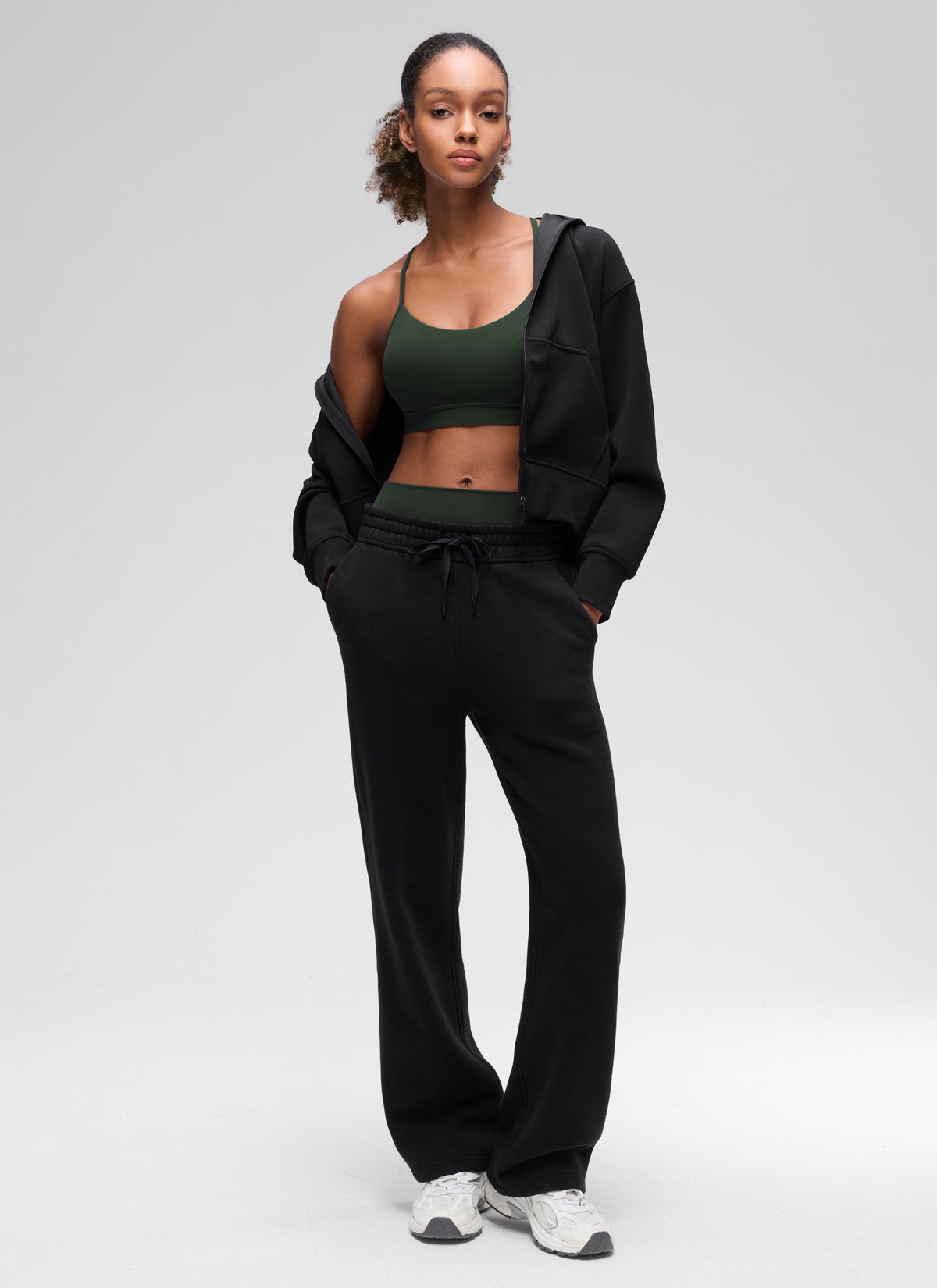 CRZ YOGA Women's Yoga Light Support Butterluxe Sports Bra Y back Legend Green @model_info:Patrica