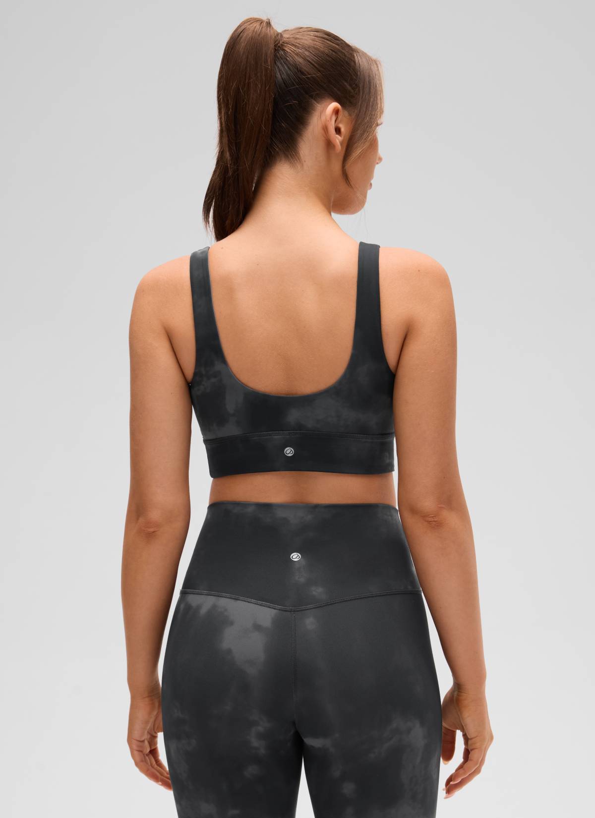 CRZ YOGA Women's Yoga Low Support Butterluxe Sport Bra U Back Longline Grey Tie Dye Flowers @model_info:Brooklyn
