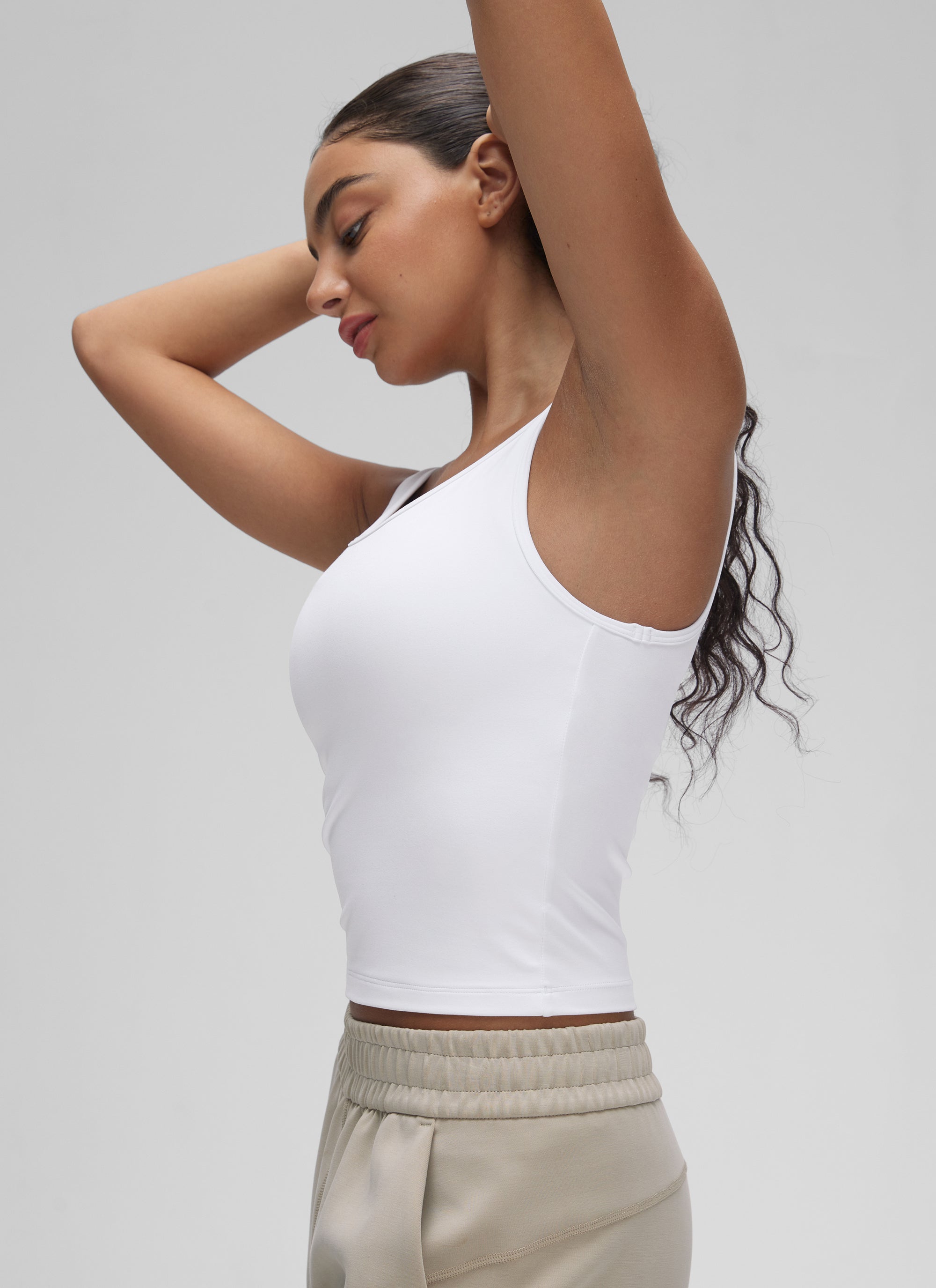 CRZ YOGA Women's Yoga Butterluxe Tight Fit Tank Tops Racerback White @model_info:Anano