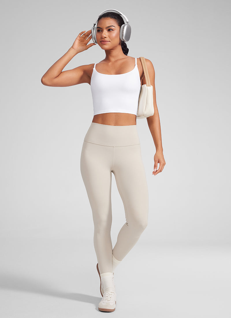 CRZ YOGA Womens Butterlift Scoop Neck U Back Yoga Longline Sports Bra White @model_info:Crystal