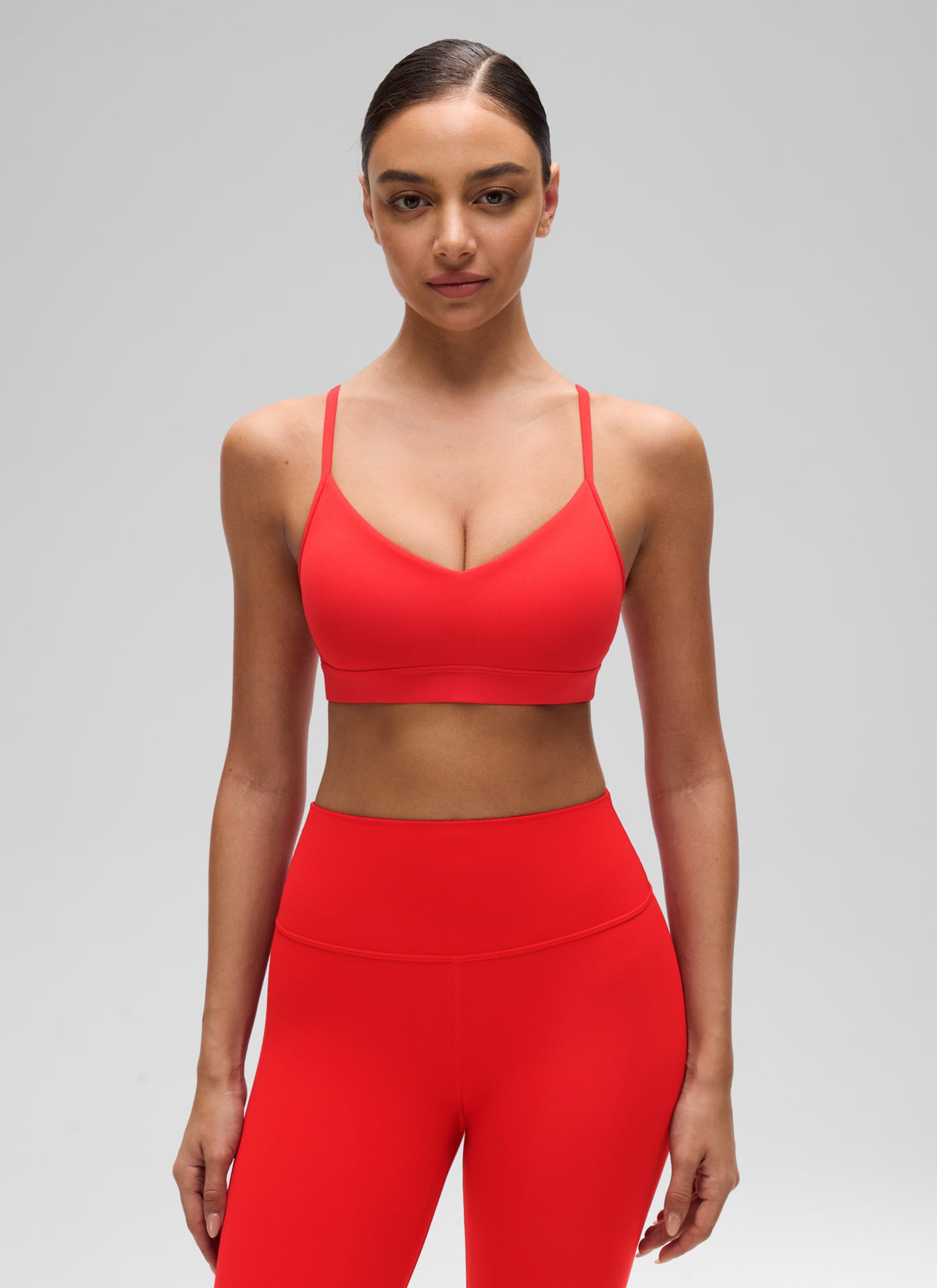 CRZ YOGA Butterluxe Womens V Neck Camisole Yoga Padded Sports Bra Deep Red @model_info:Anano