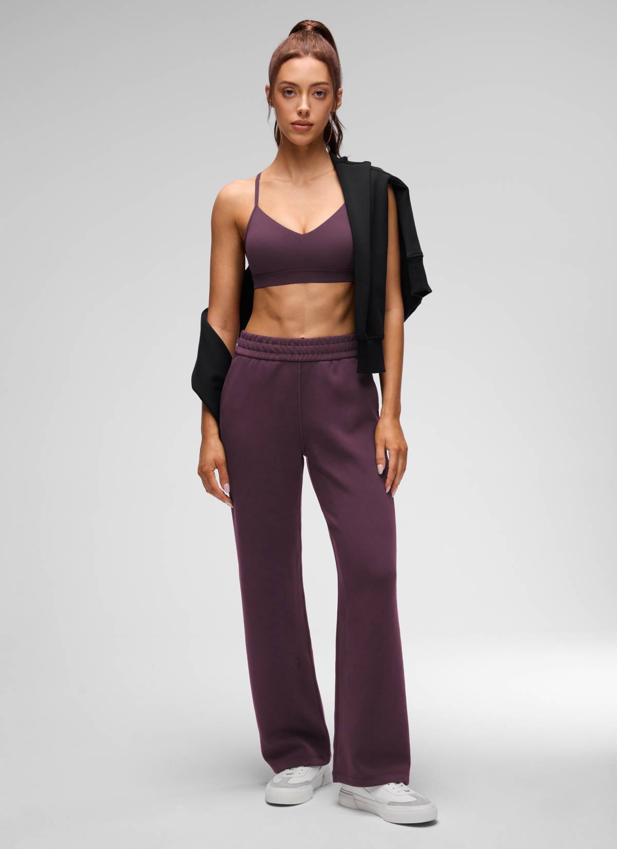 CRZ YOGA Butterluxe Womens V Neck Camisole Yoga Padded Sports Bra Grape Thistle Purple @model_info:Lary