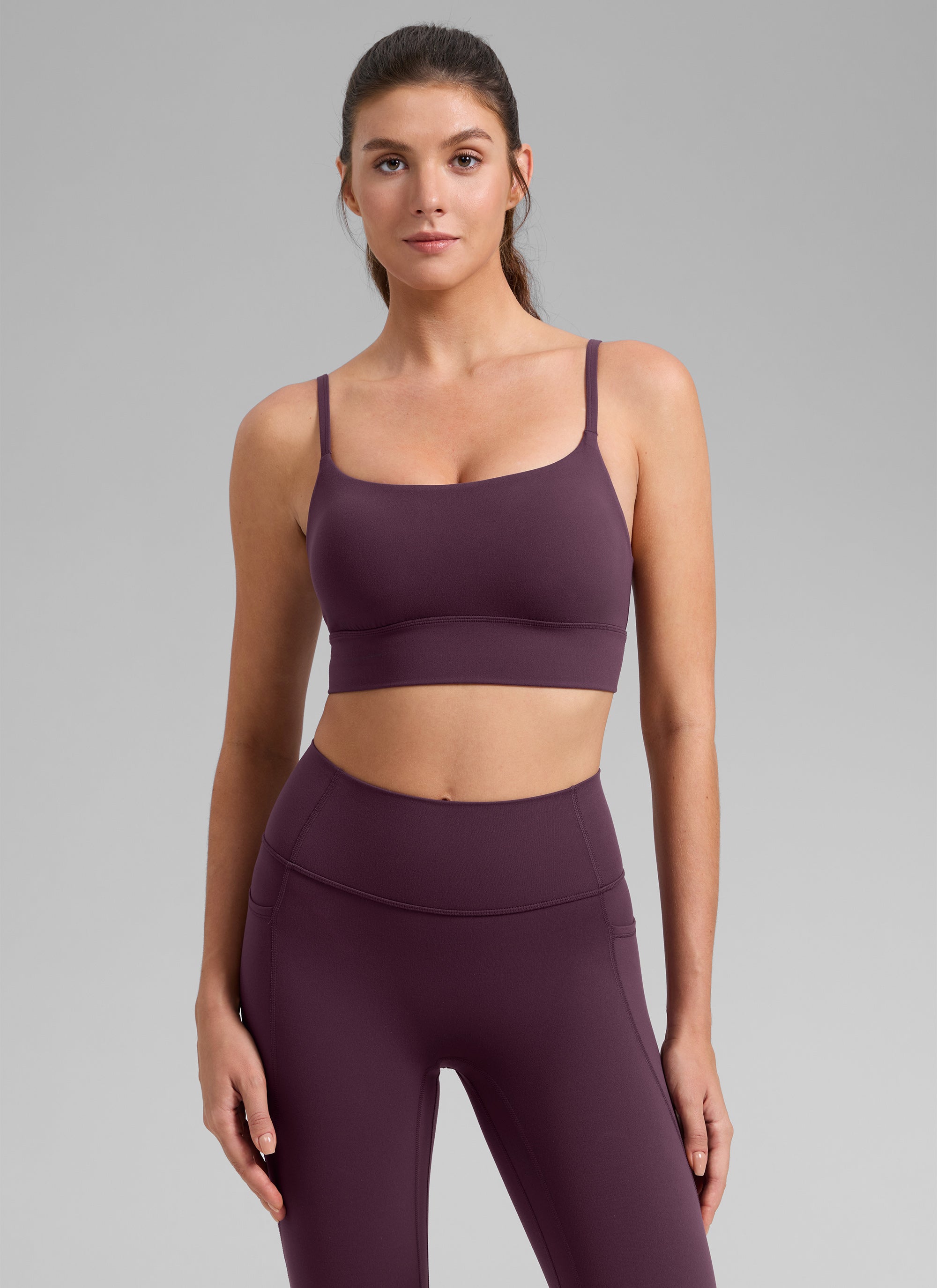 CRZ YOGA Women's Butterlift Yoga Longline Built in Bra Sports Bra Deep Purple @model_info:Gelya