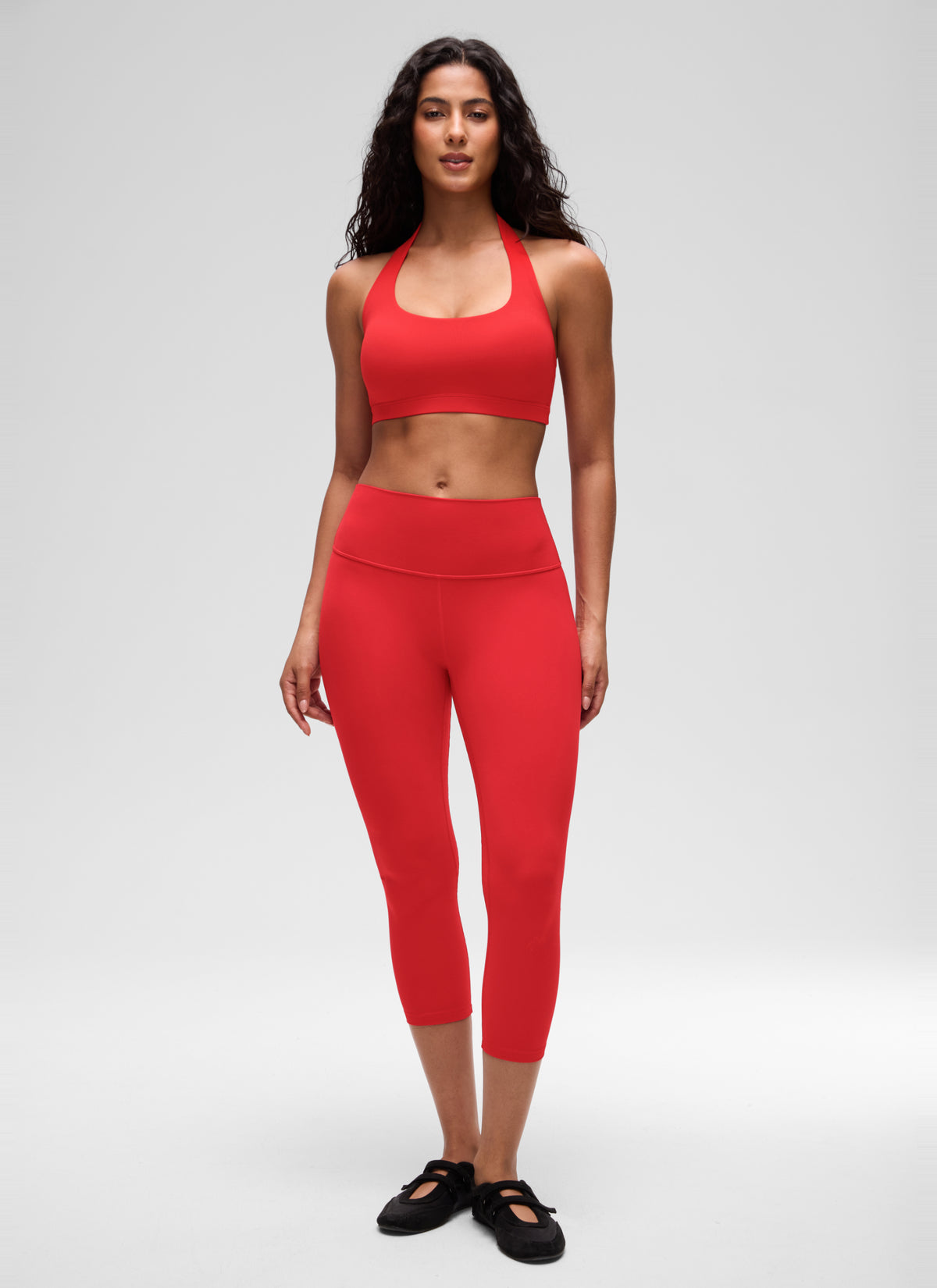 CRZ YOGA Womens Yoga Scoop Neck Padded Open Back Sports Bras Deep Red @model_info:C