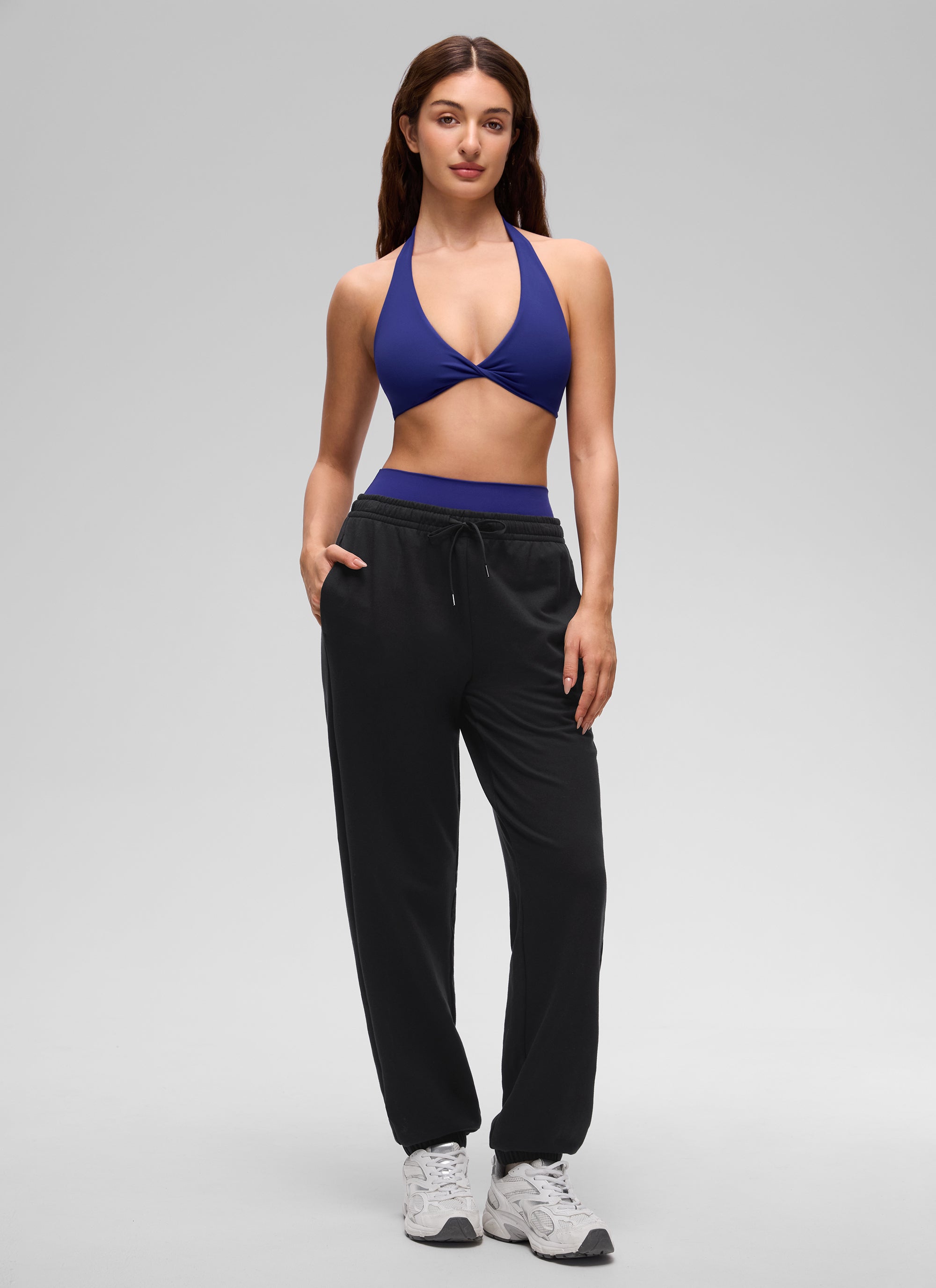 CRZ YOGA Women's Butterluxe Yoga V Neck Crop Double Lined Sports Bra Larkspur Blue @model_info:Inga