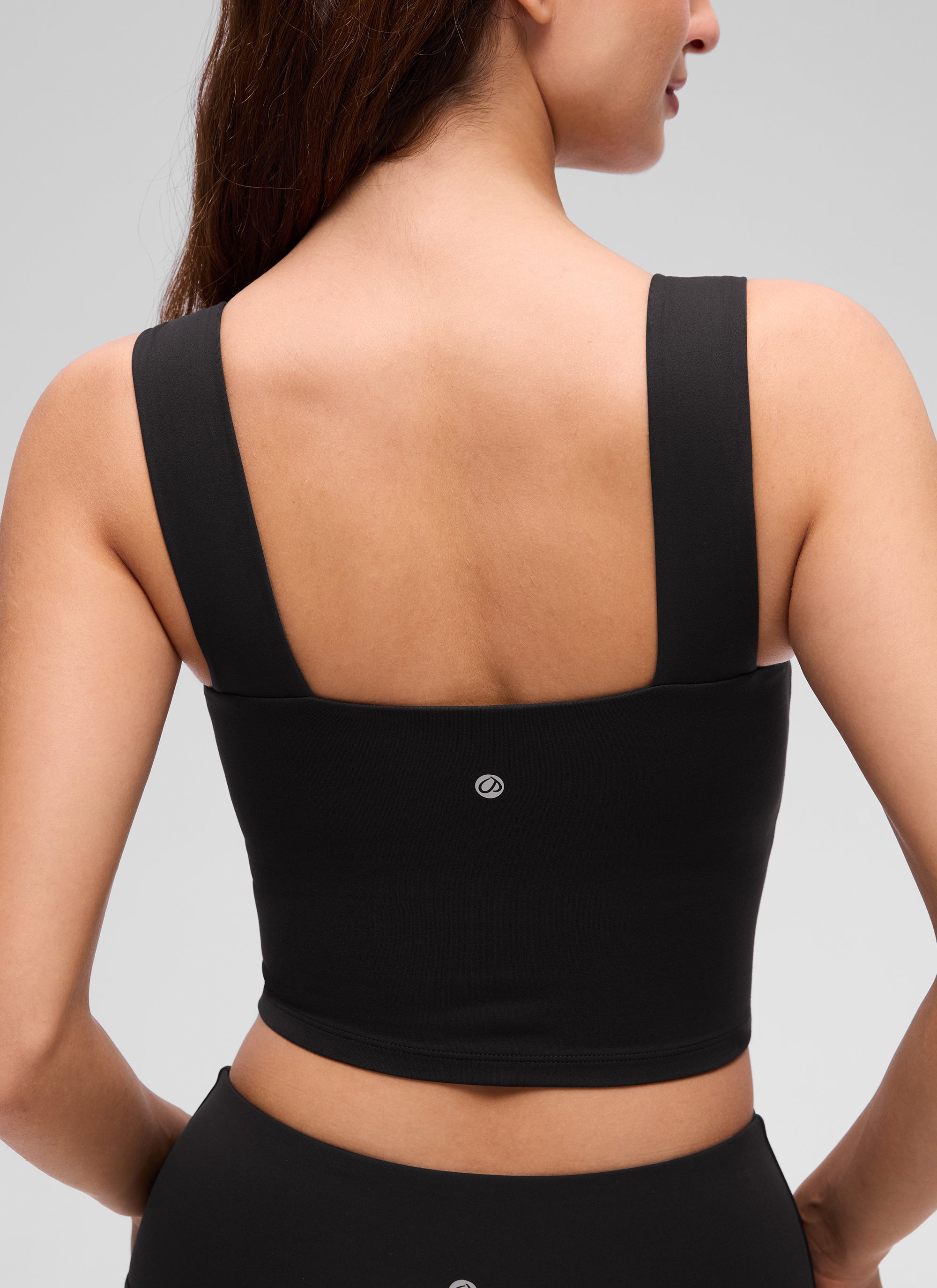 CRZ YOGA Women's Butterluxe Square Neck Crop Built in Bra Tank Black @model_info:Inga