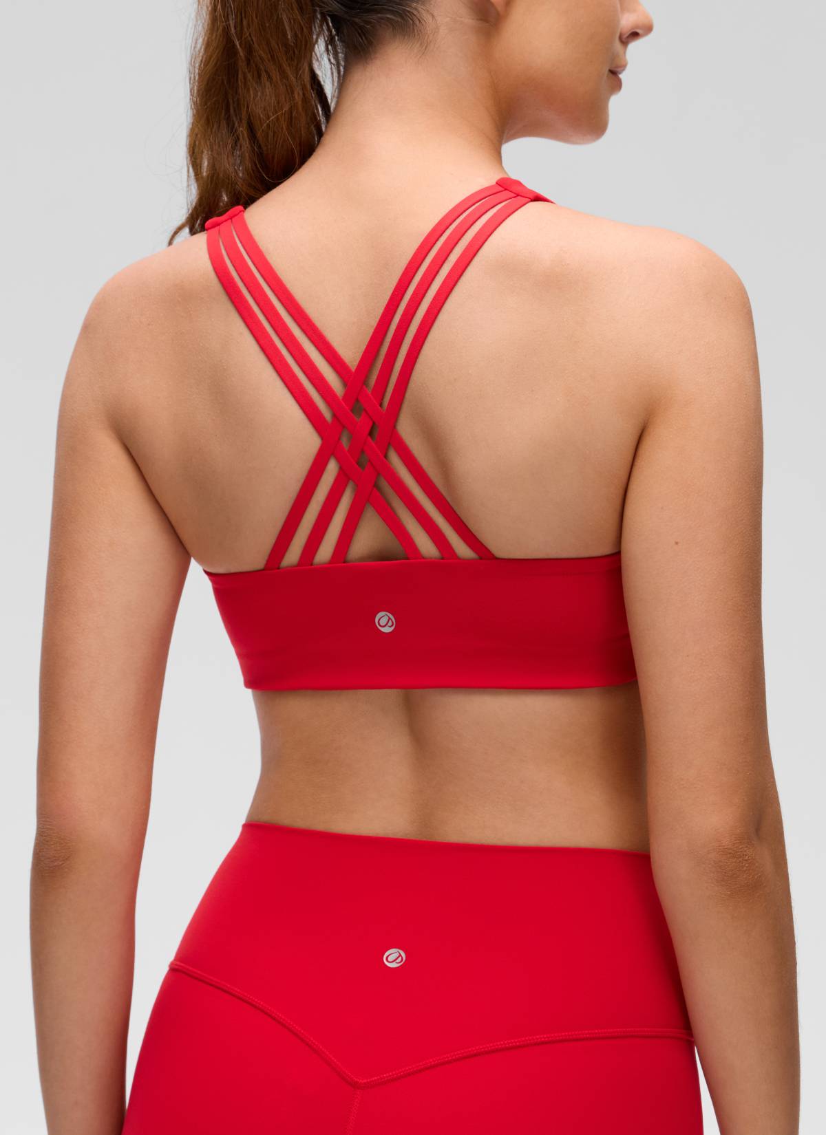 CRZ YOGA Women's Butterluxe Yoga V Neck Strappy Back Sports Bra Aurora Red @model_info:Gelya