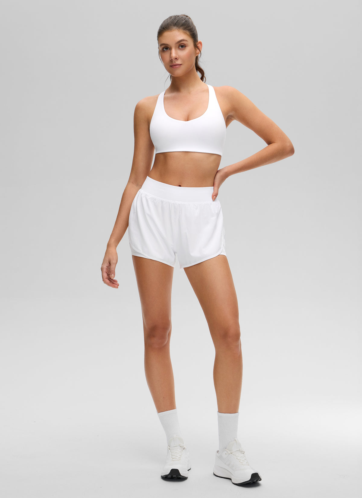 CRZ YOGA Women's Butterluxe Yoga V Neck RacerBack Build in Sports Bra White @model_info:Gelya