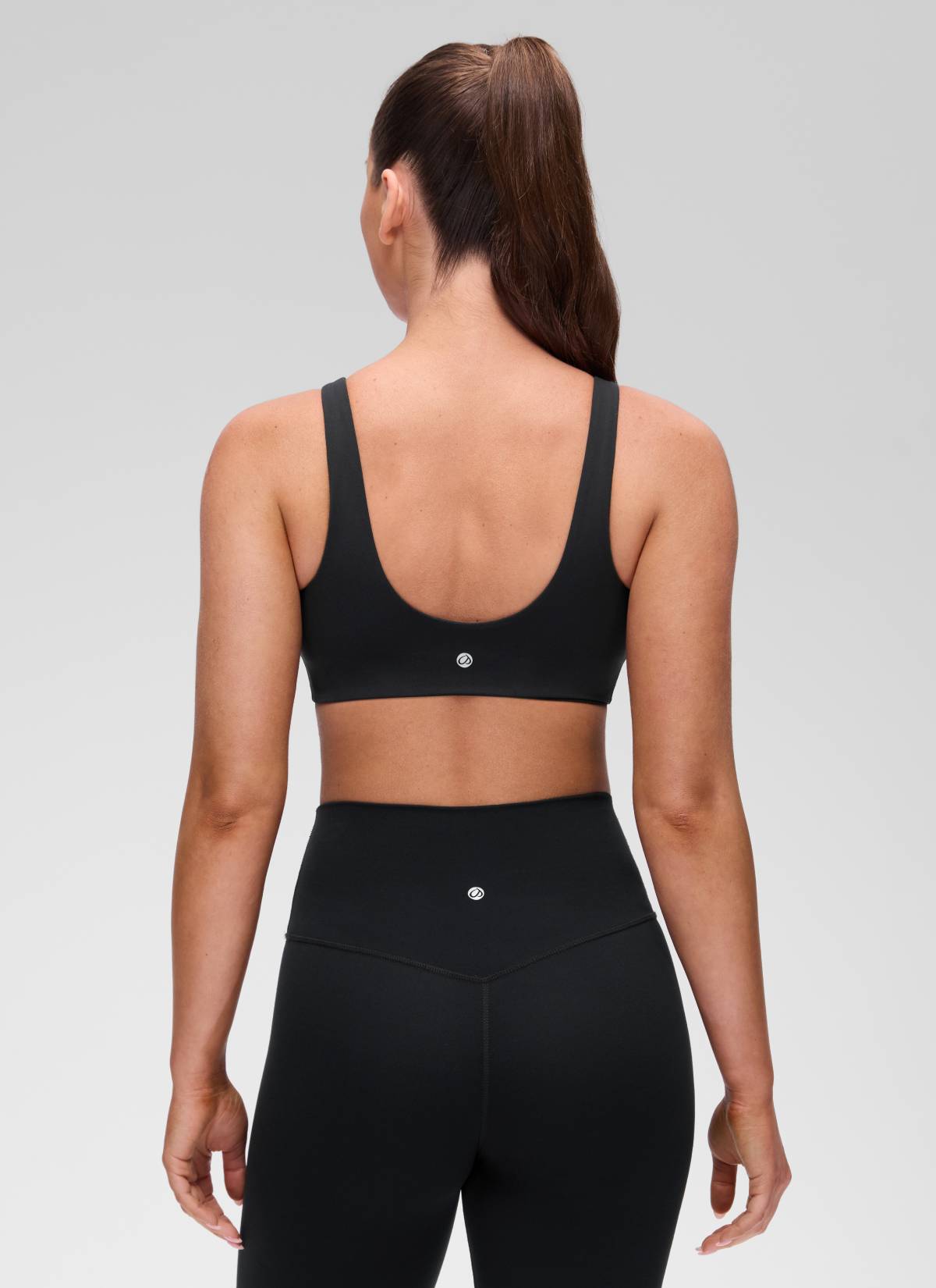 CRZ YOGA Women's Butterluxe Yoga U Back Sports Bra Light Support Black @model_info:Brooklyn