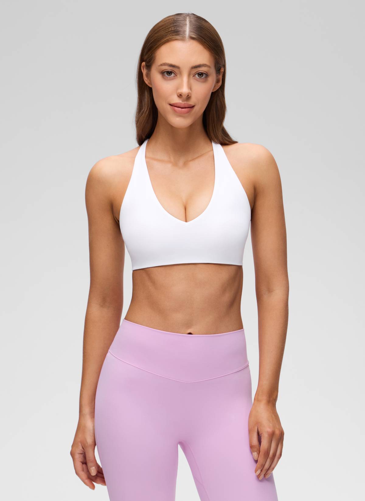 CRZ YOGA Women's Butterluxe Yoga V Neck Twist Cross Back Sports Bra White @model_info:Lary
