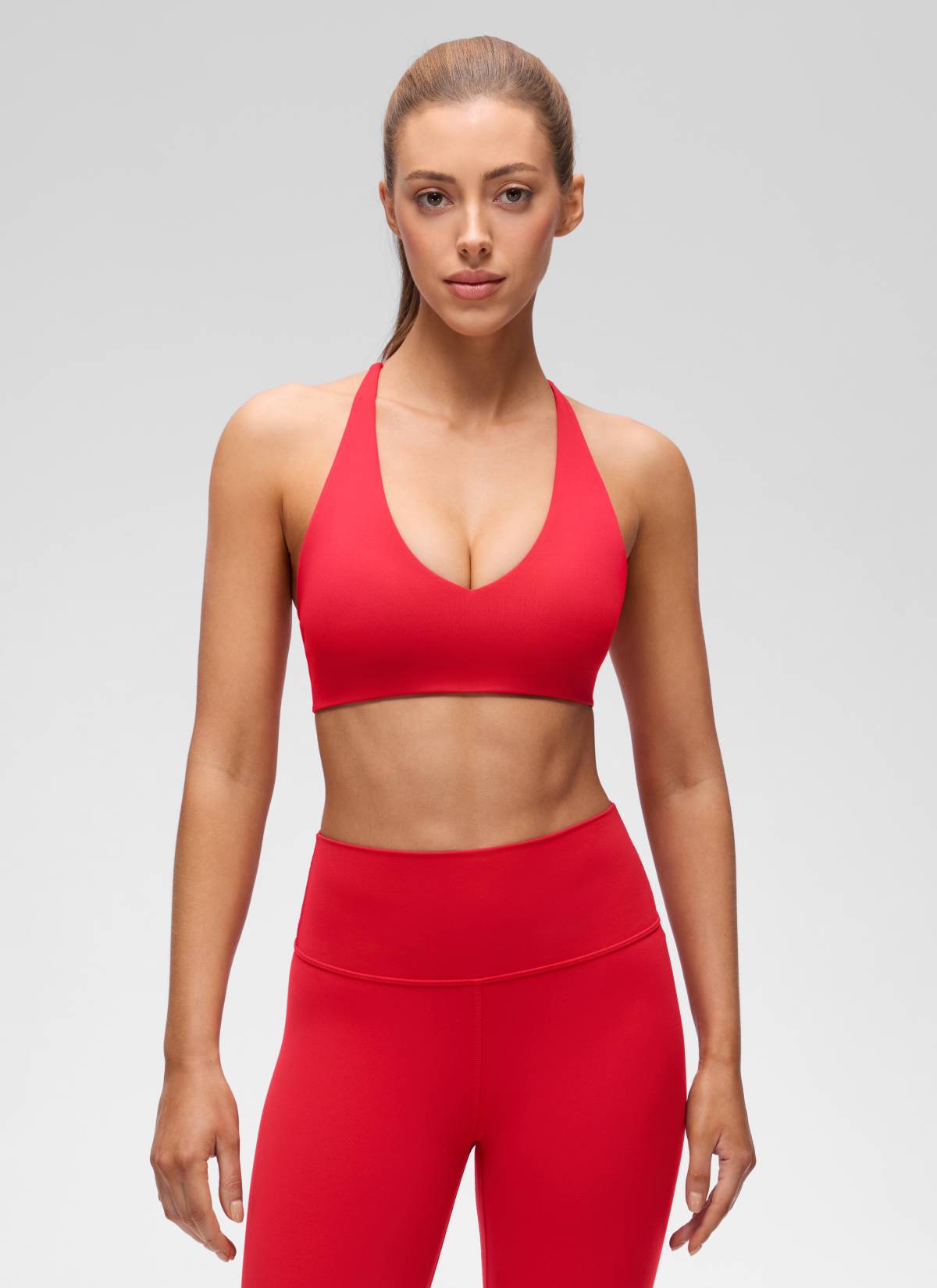 CRZ YOGA Women's Butterluxe Yoga V Neck Twist Cross Back Sports Bra Aurora Red @model_info:Lary