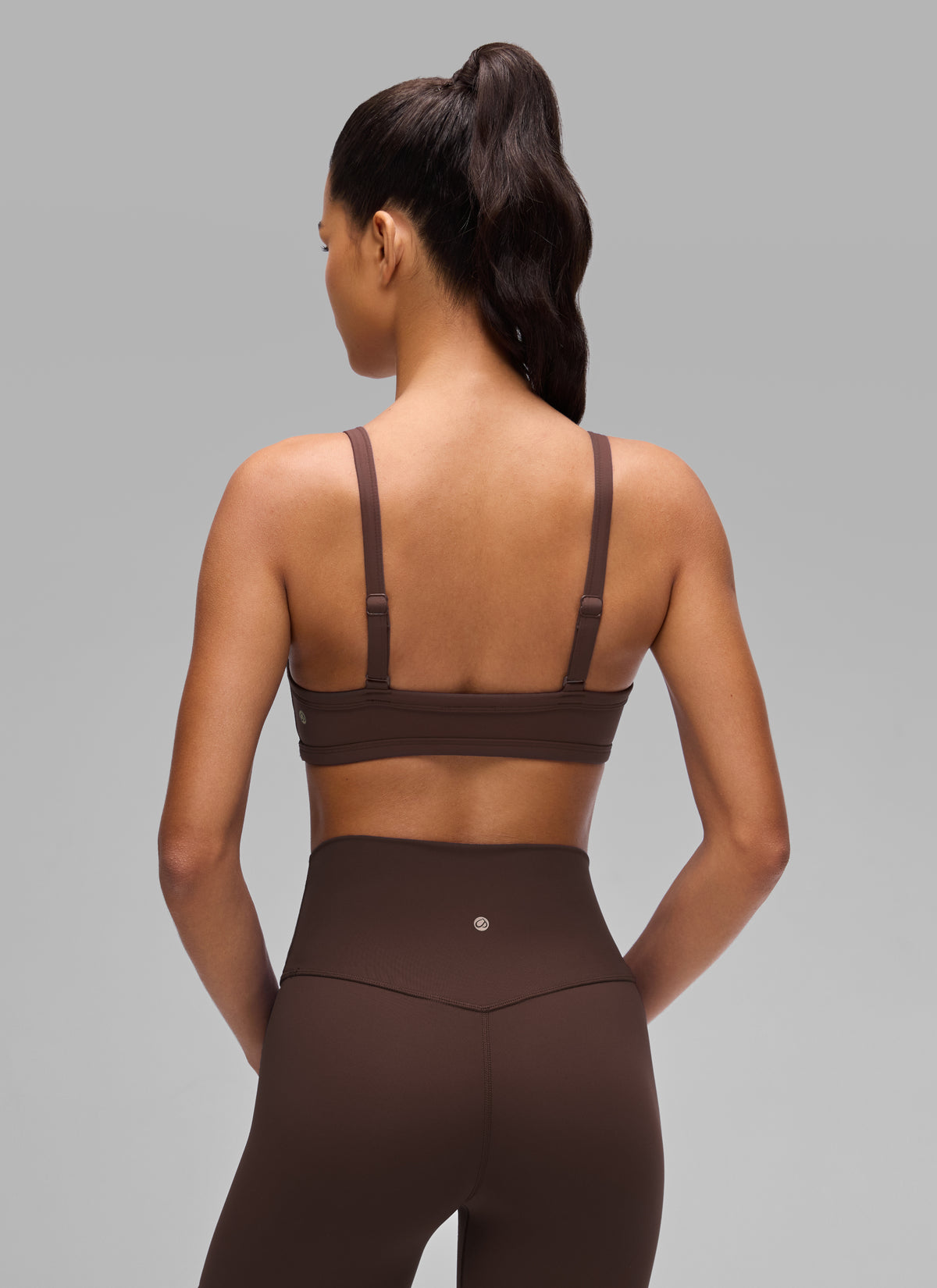 CRZ YOGA Butterlift Women's Double Lined V Neck Workout Sports Bras Hot Fudge Brown @model_info:A