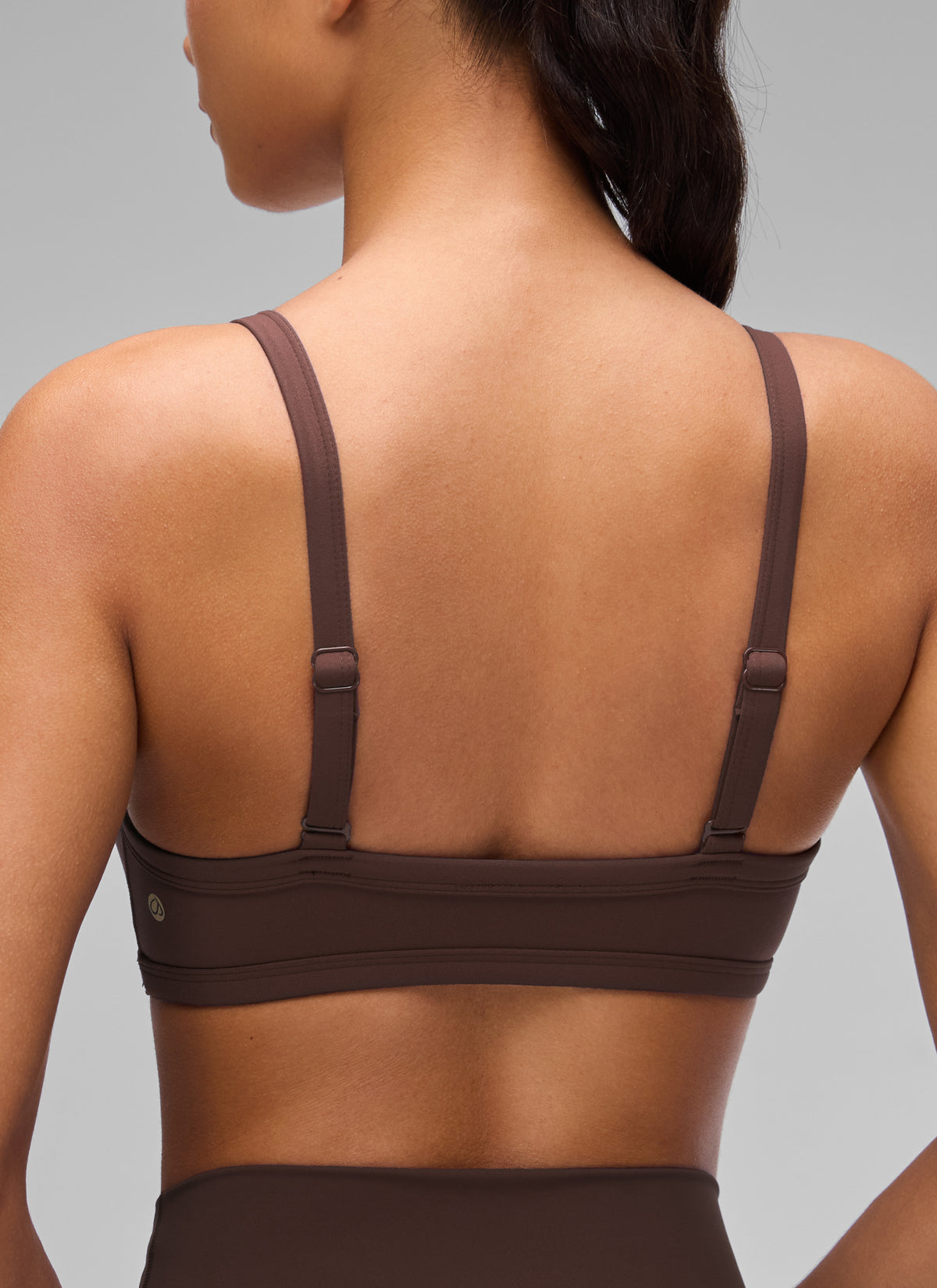 CRZ YOGA Butterlift Women's Double Lined V Neck Workout Sports Bras Hot Fudge Brown @model_info:A