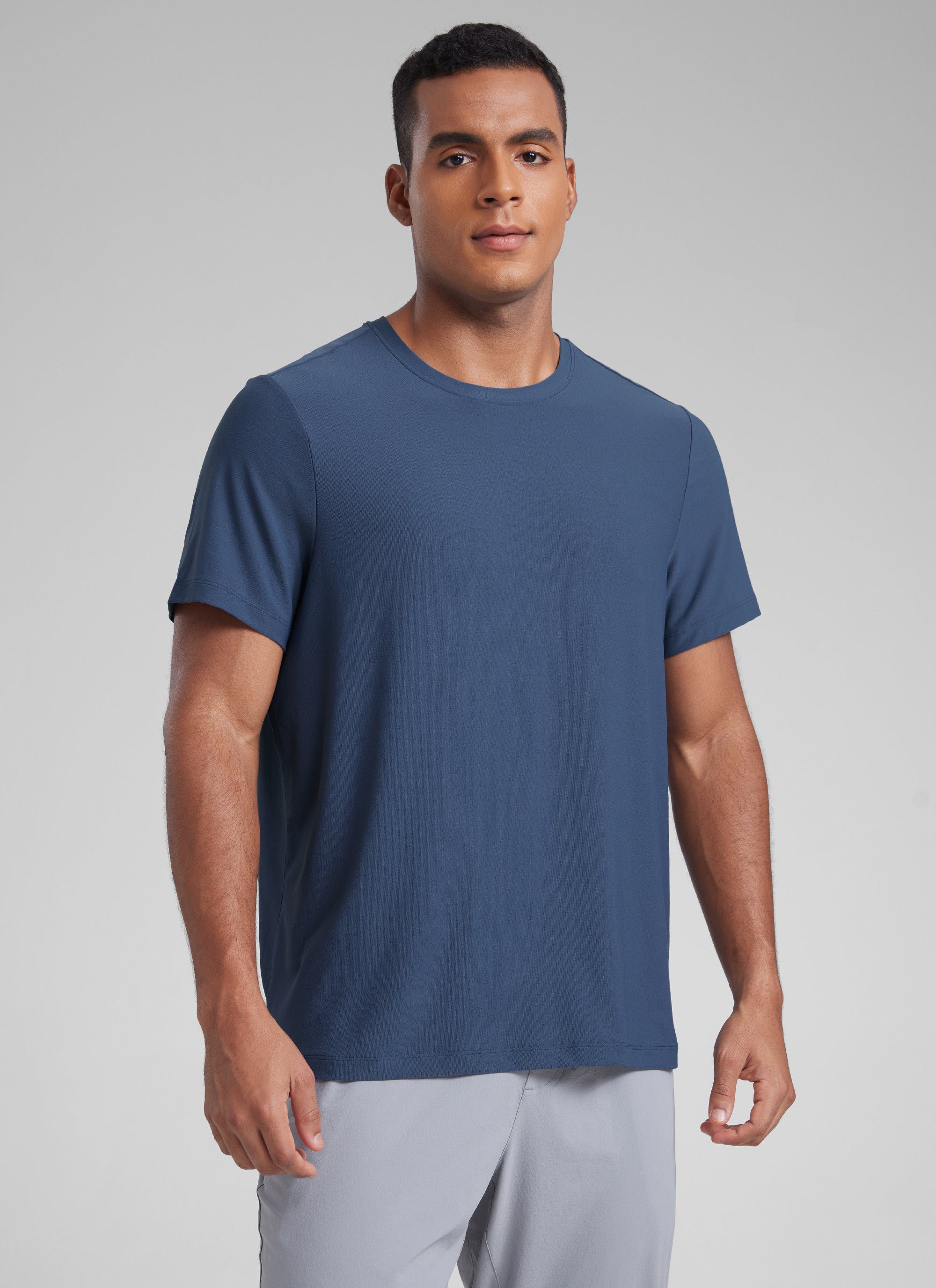 CRZ YOGA Men's Workout Lightweight Athletic Casual Short Sleeve Shirt Light grayish blue