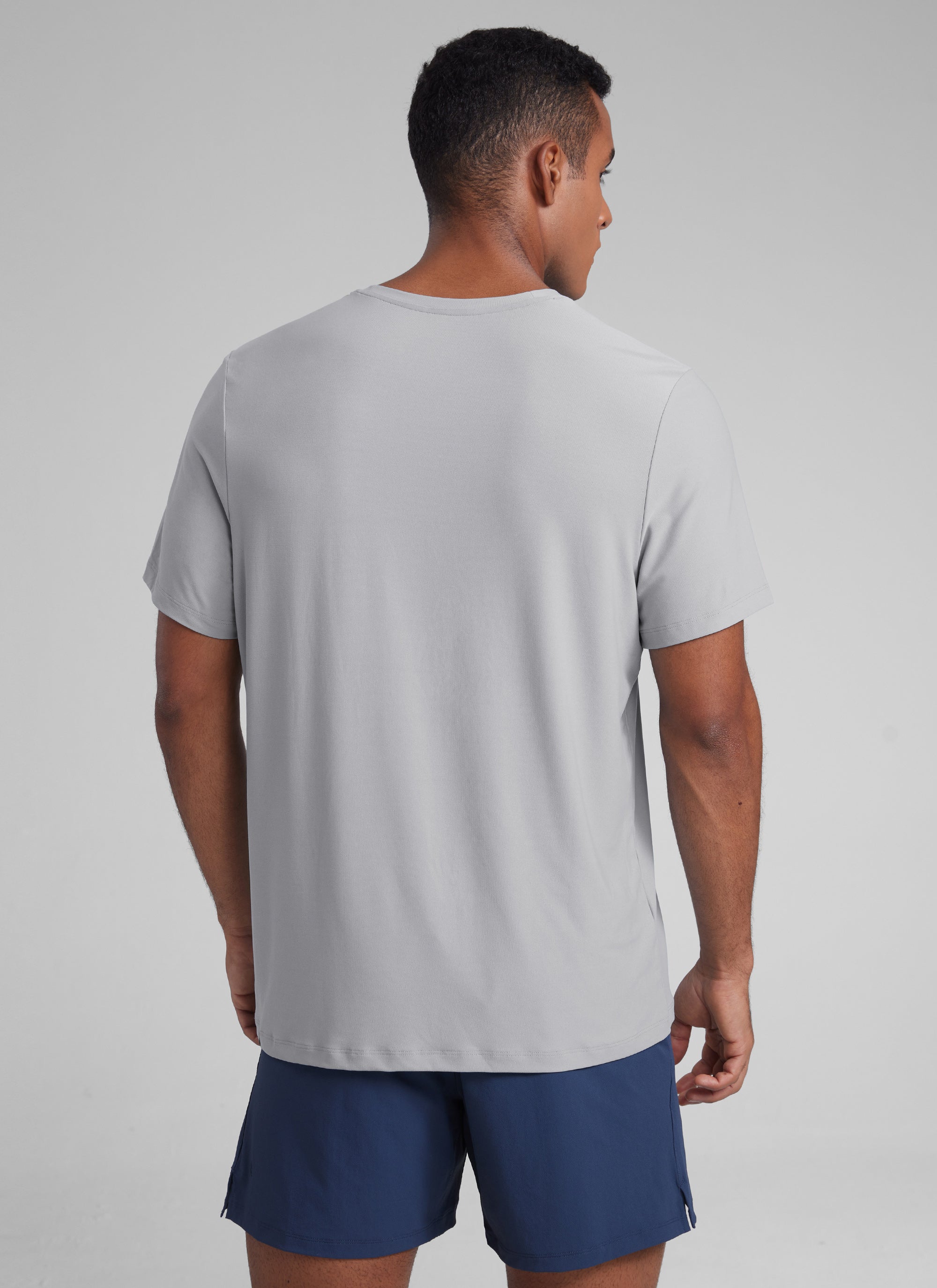 CRZ YOGA Men's Workout Lightweight Athletic Casual Short Sleeve Shirt Silver Gray