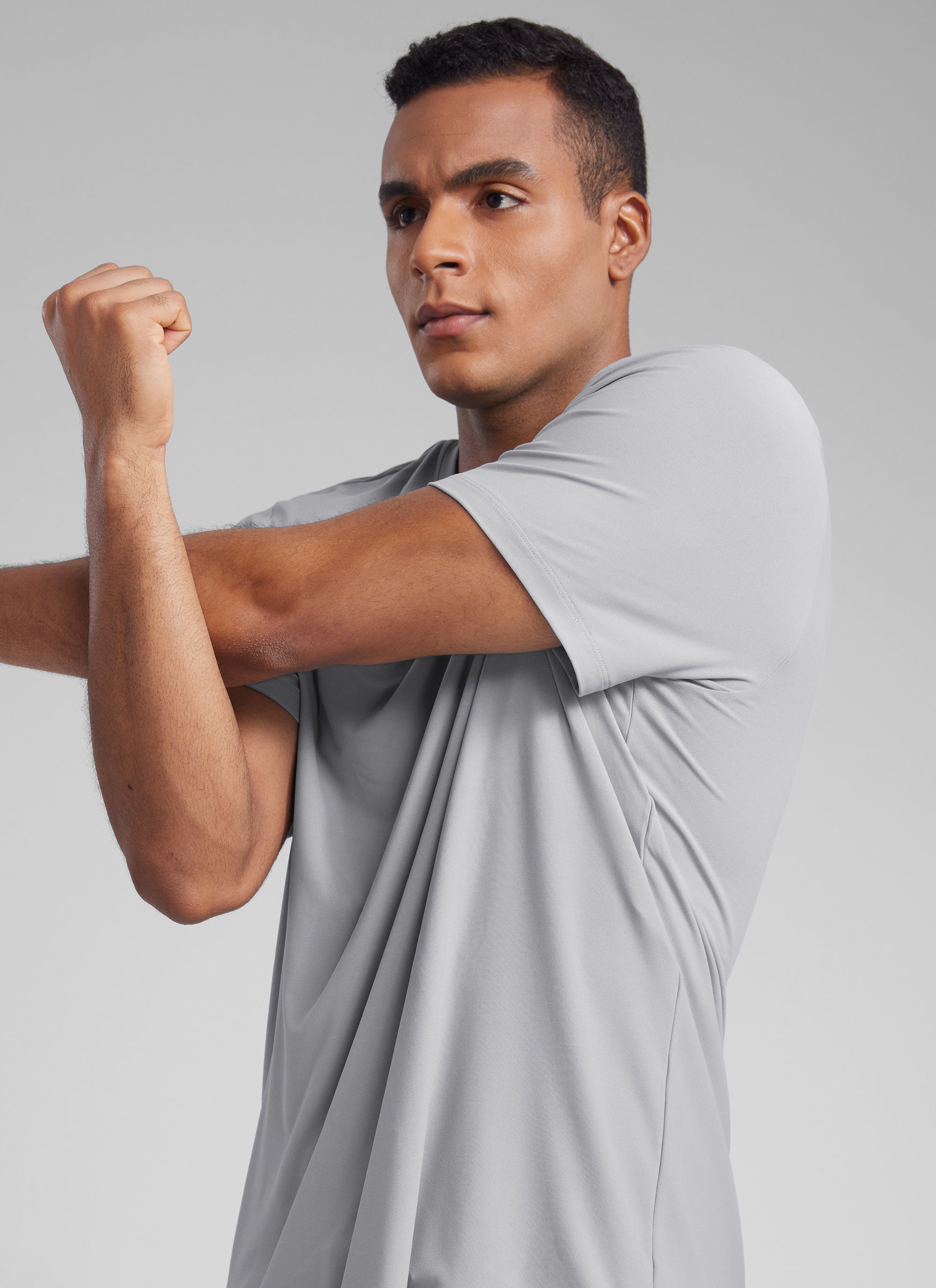 CRZ YOGA Men's Workout Lightweight Athletic Casual Short Sleeve Shirt Silver Gray