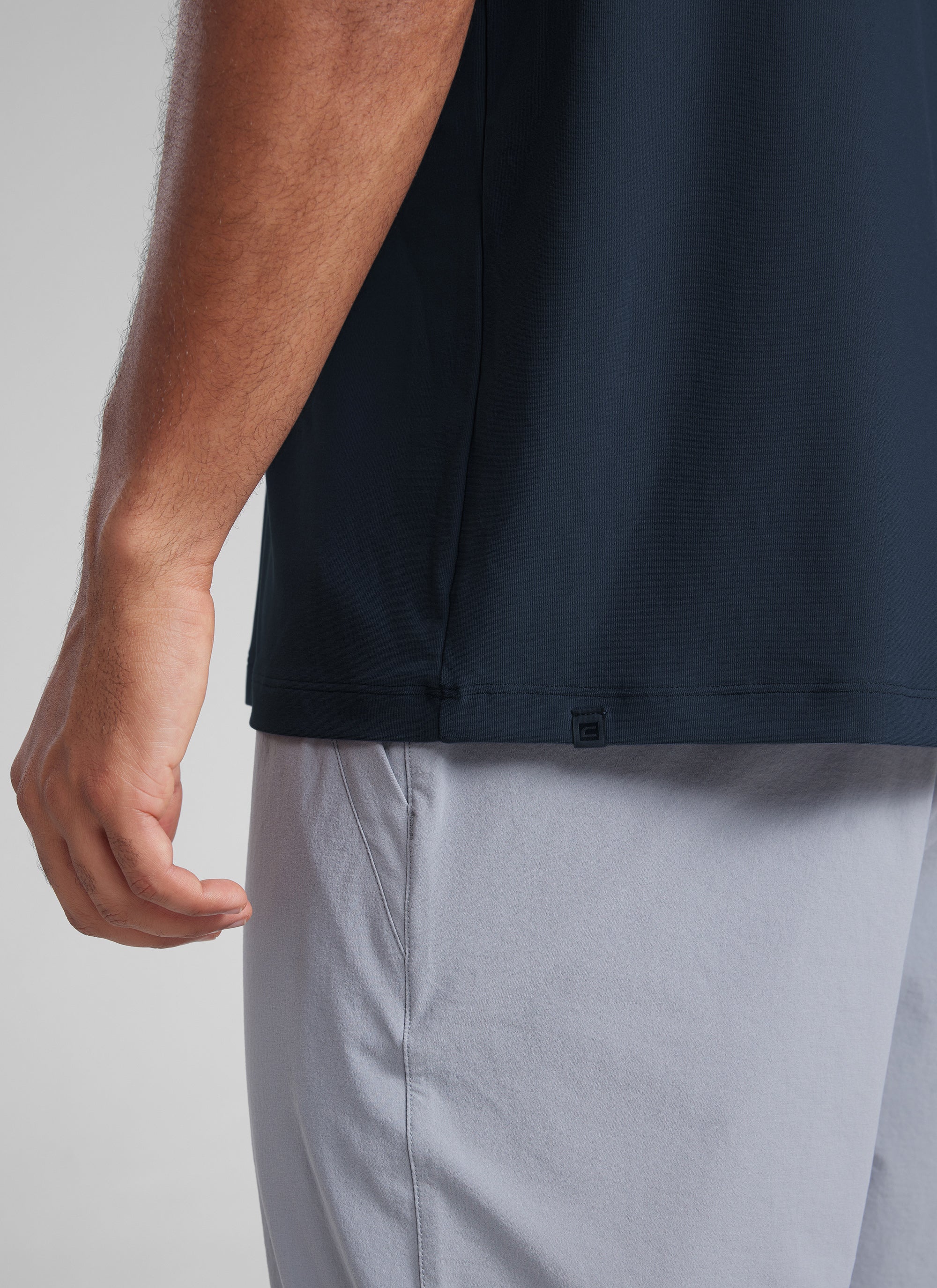 CRZ YOGA Men's Workout Lightweight Athletic Casual Short Sleeve Shirt Silver Gray