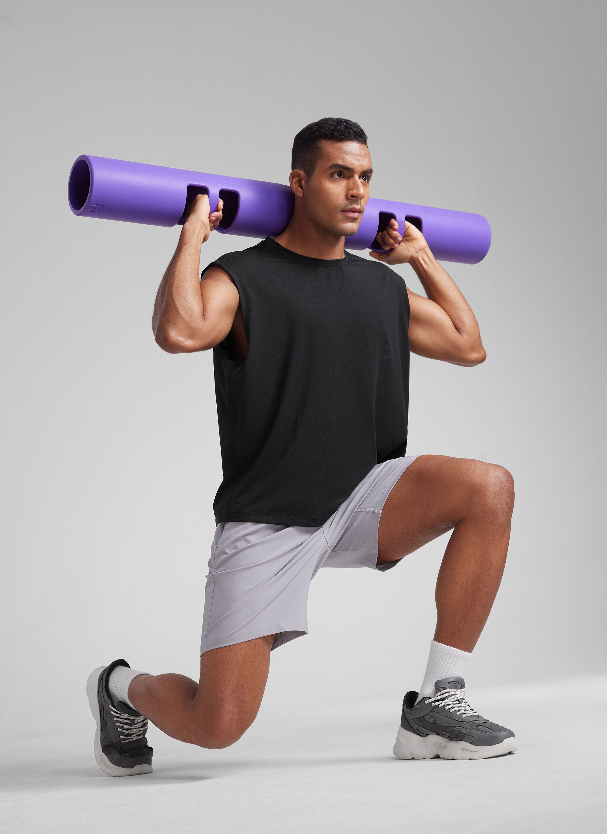 CRZ YOGA Men's Mesh Quick Dry Workout Relaxed Fit Tank Tops Sleeveless Black