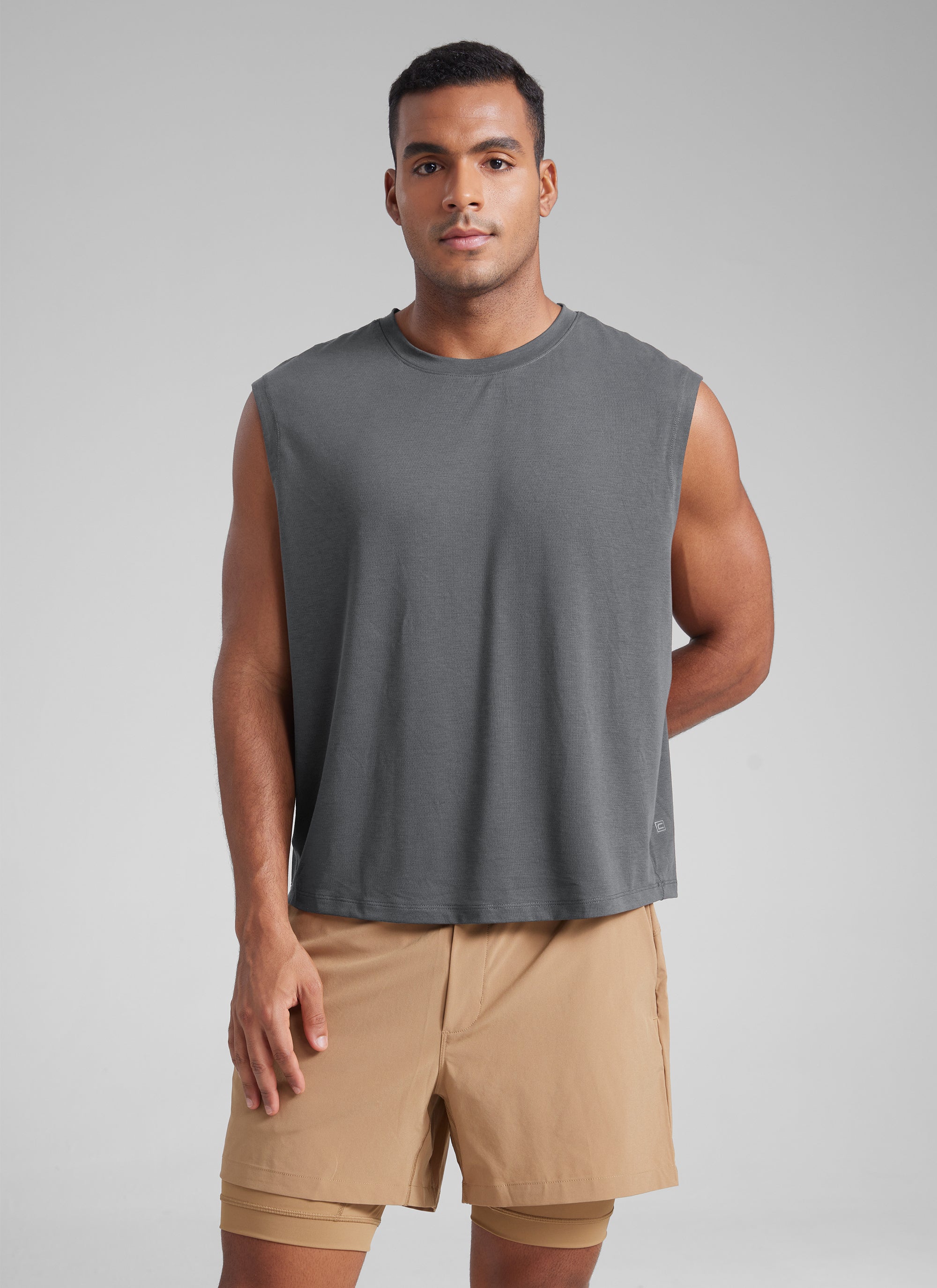 CRZ YOGA Men's Mesh Quick Dry Workout Relaxed Fit Tank Tops Sleeveless Dark Carbon