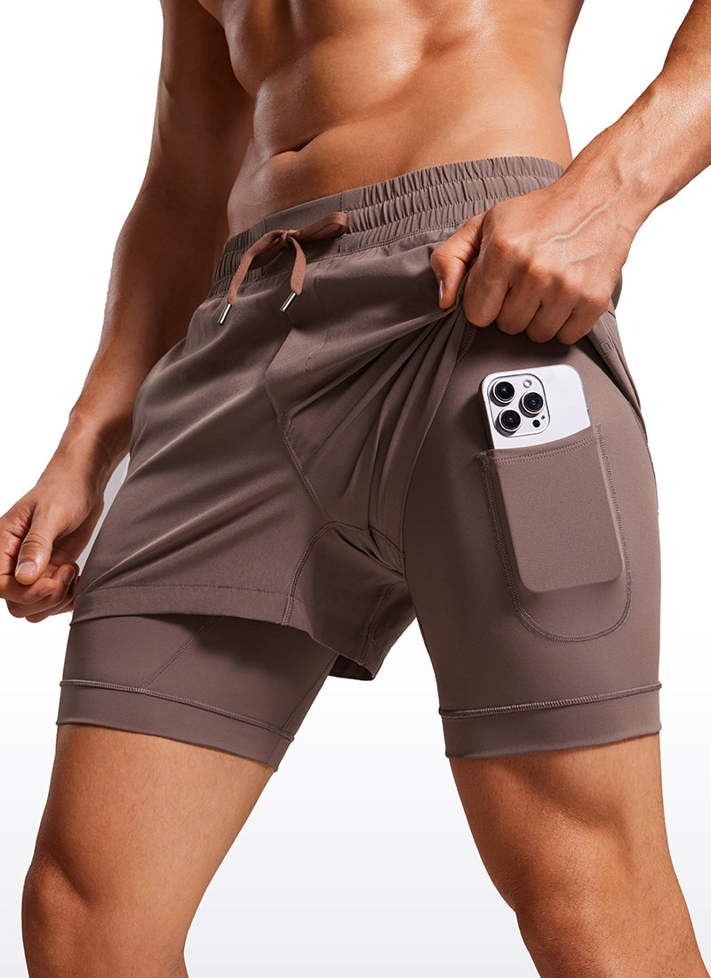 CRZ YOGA Men's Train Feathery-Fit 2 in 1 Shorts 3.5'' with pockets Brown Rock