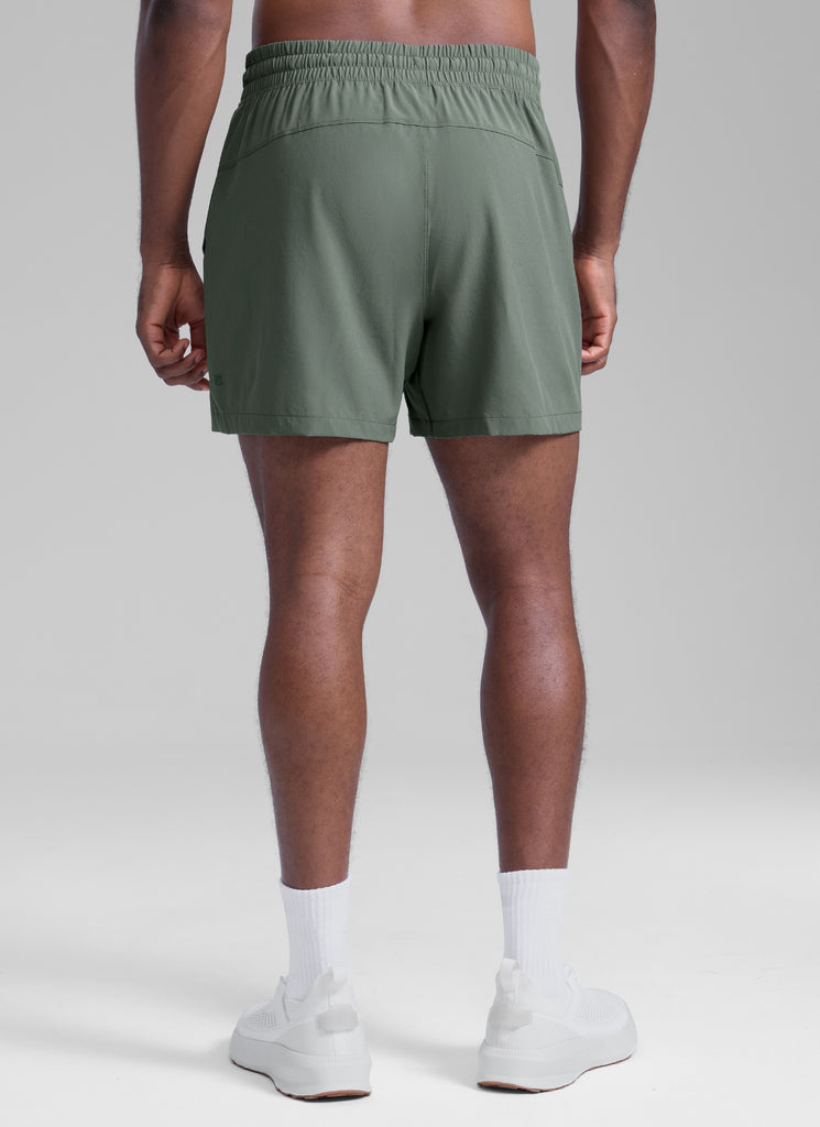 CRZ YOGA Men's Running Feathery-Fit Workout Linerless Shorts 5'' Dark Carbon