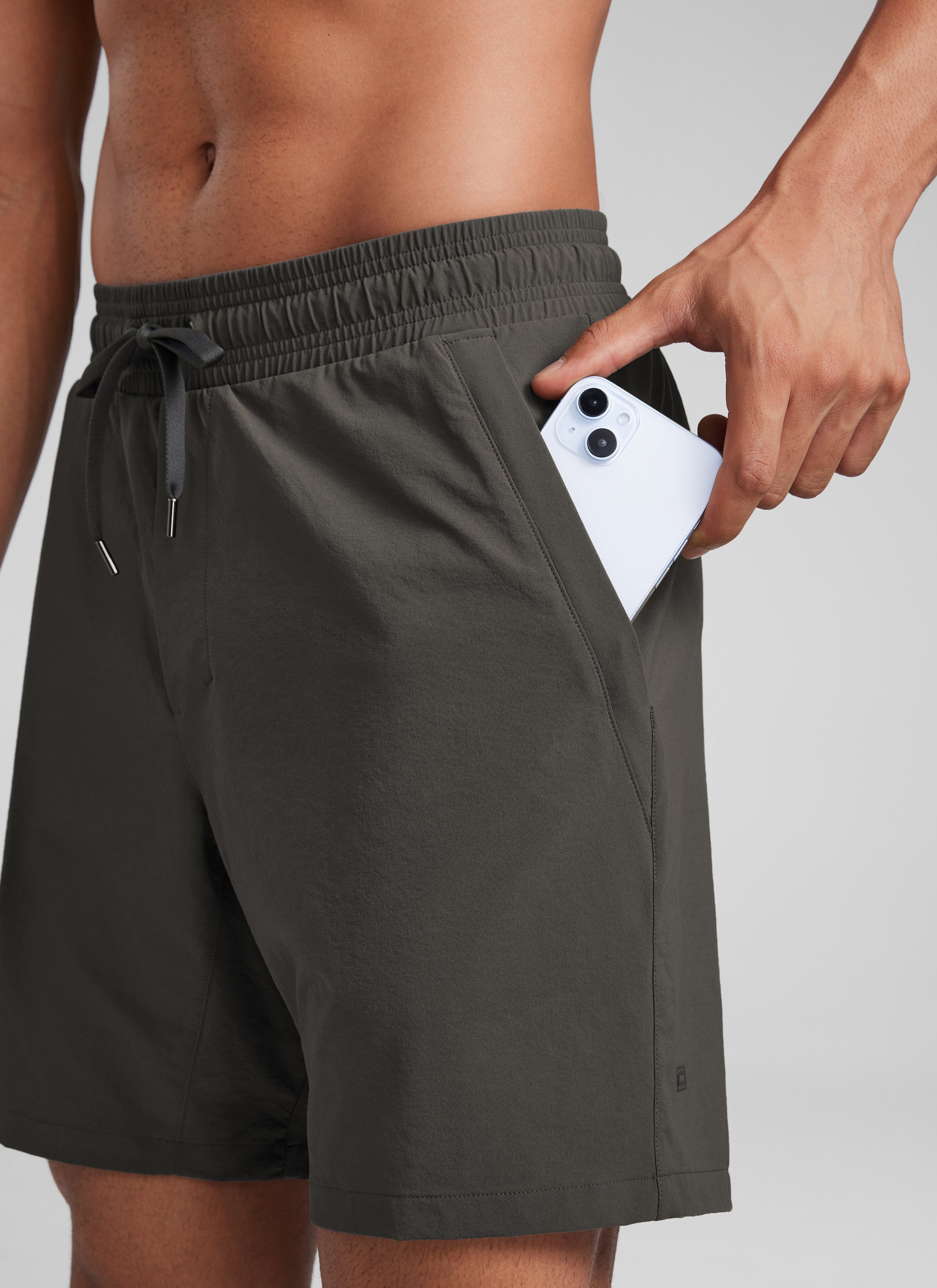 CRZ YOGA Men‘s Workout Water Resistant Short 7