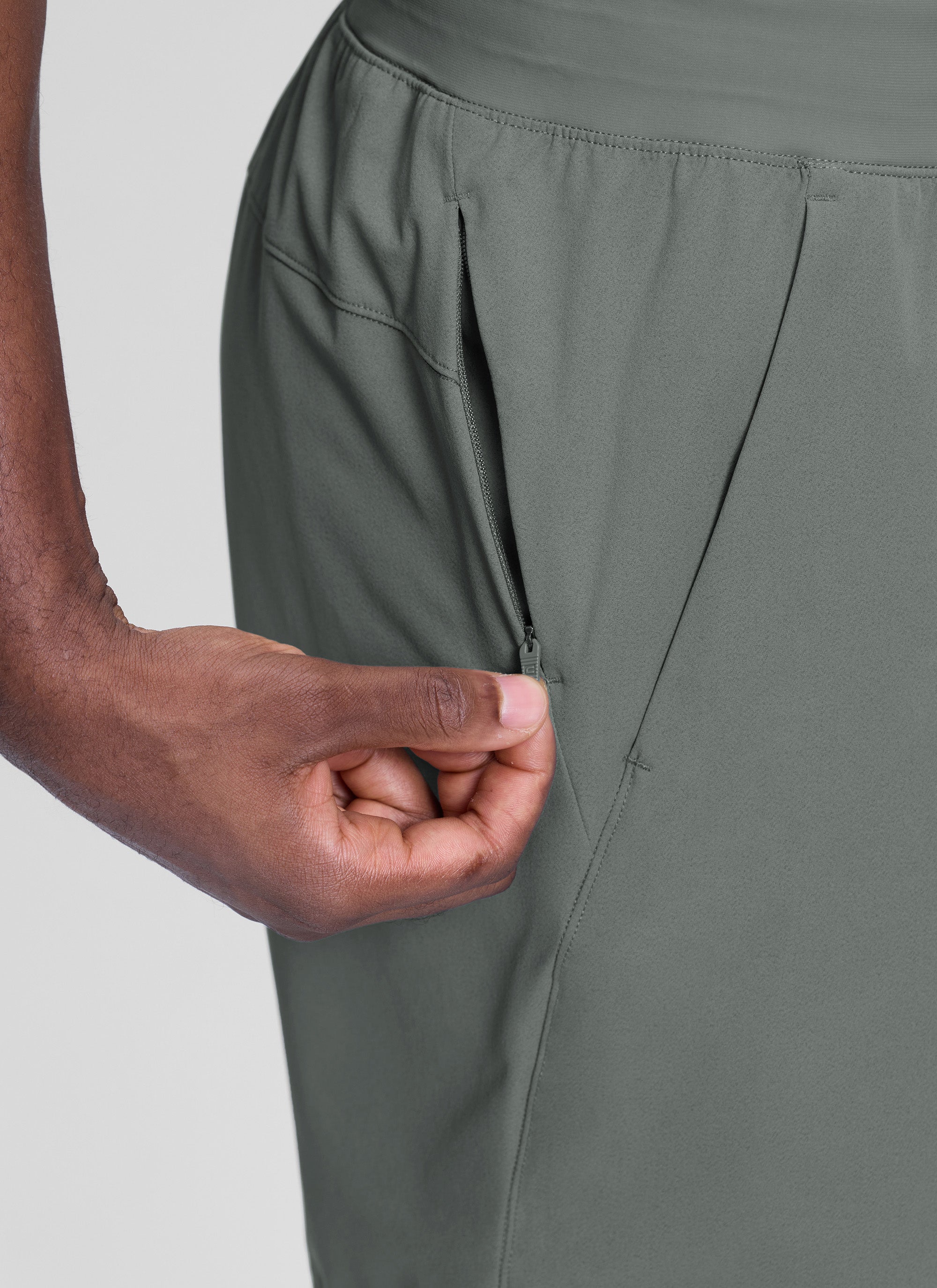 CRZ YOGA Men's Workout Classic FIt Quick Dry Pocket Shorts  7