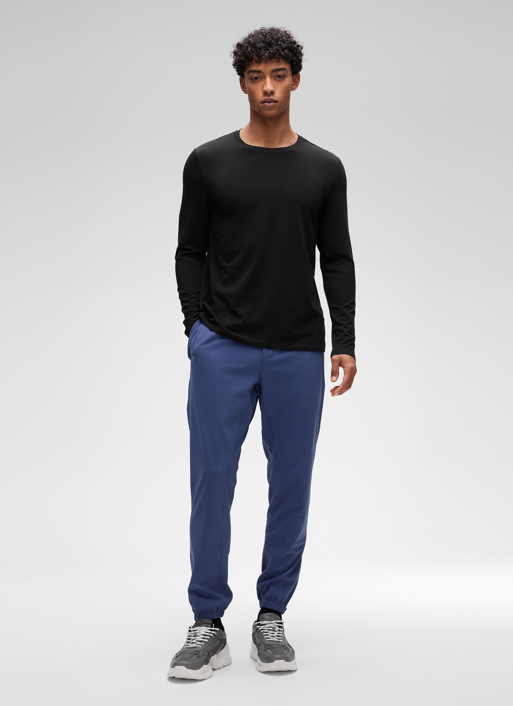 CRZ YOGA Men's Pima Cotton PRO  Basic Casual Long Sleeve Crew Neck Black