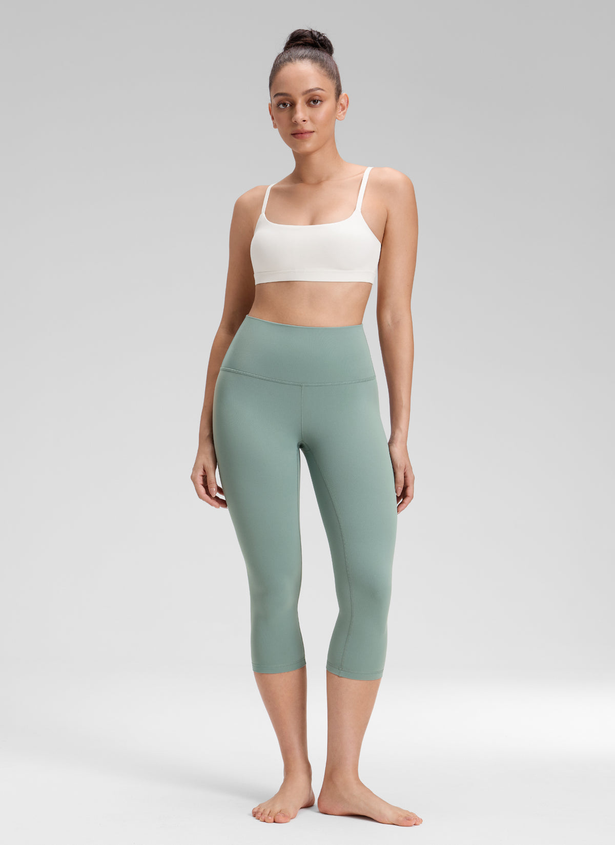CRZ YOGA Women's Yoga Lounge High Rise Butterluxe Yoga Leggings 19'' Crater Green @model_info:Bruna