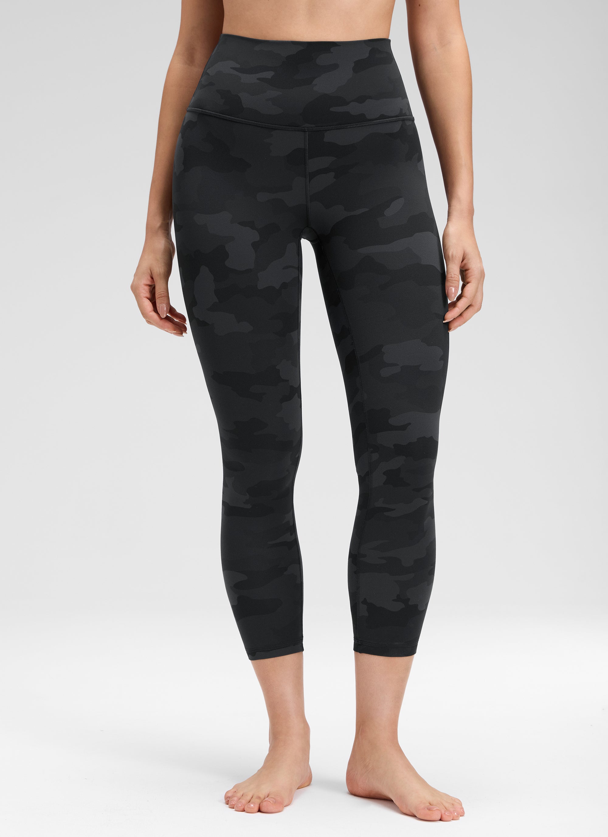CRZ YOGA Women's Yoga Lounge High Rise Butterluxe Yoga Leggings 23'' Dark Grey Camouflage 2 @model_info:Bruna