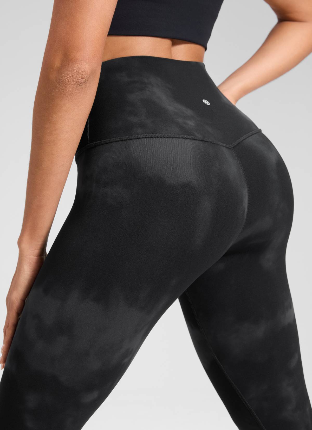 CRZ YOGA Women's Yoga Lounge High Rise Butterluxe Yoga Leggings 30'' Black Tie Dye Flowers @model_info:Dany