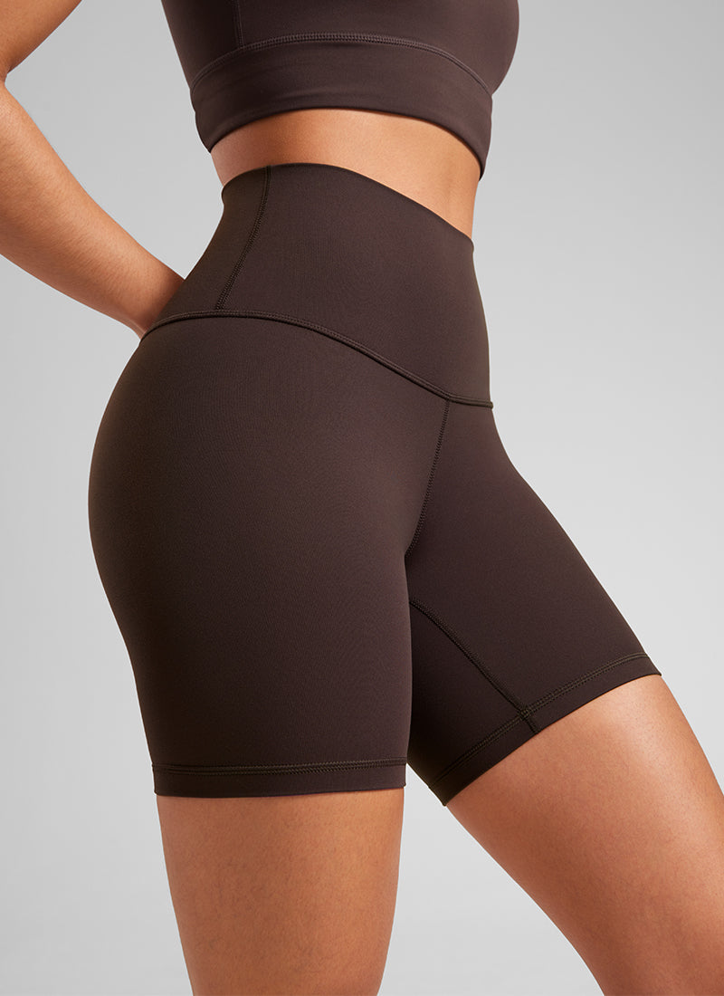 CRZ YOGA Women's Yoga High Rise Biker Shorts Butterluxe Shorts 6'' Hot Fudge Brown @model_info:Fiona