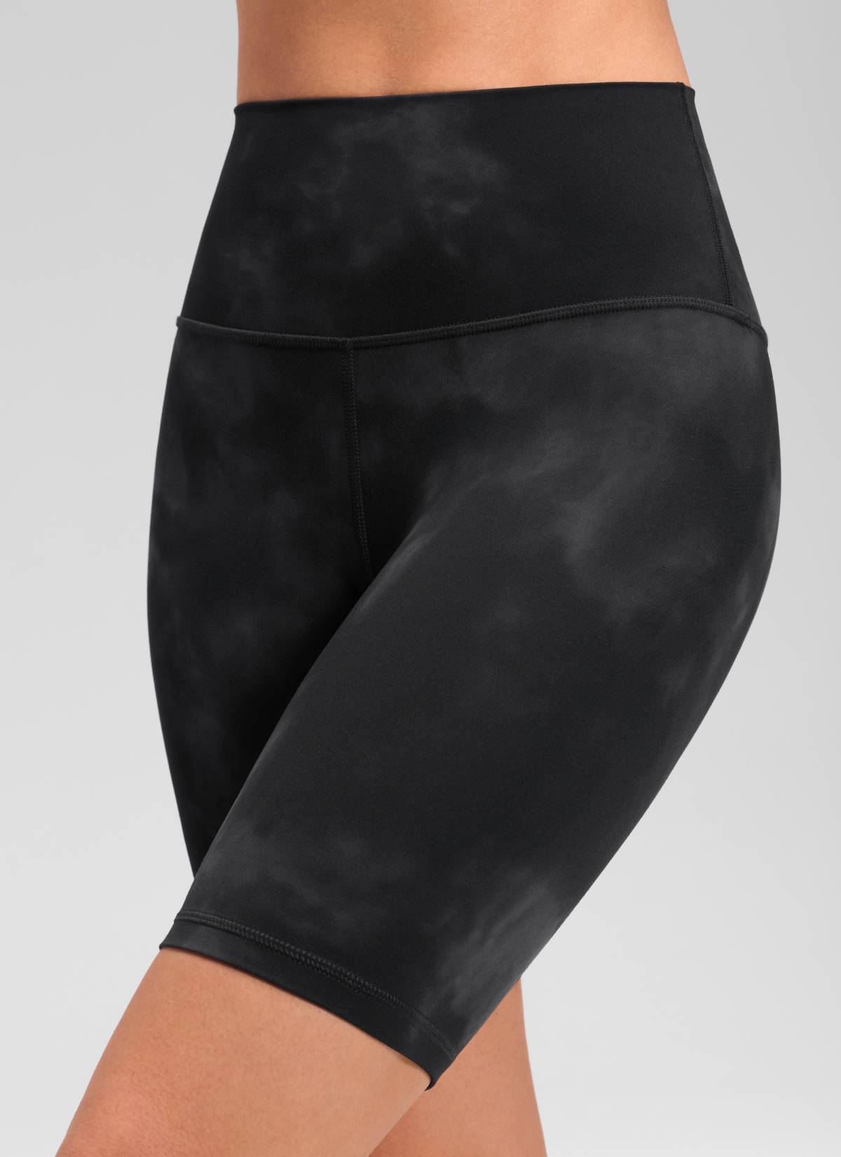 CRZ YOGA Women's Yoga High Rise Butterluxe Long Biker Shorts 8'' Black Tie Dye Flowers @model_info:Larissa