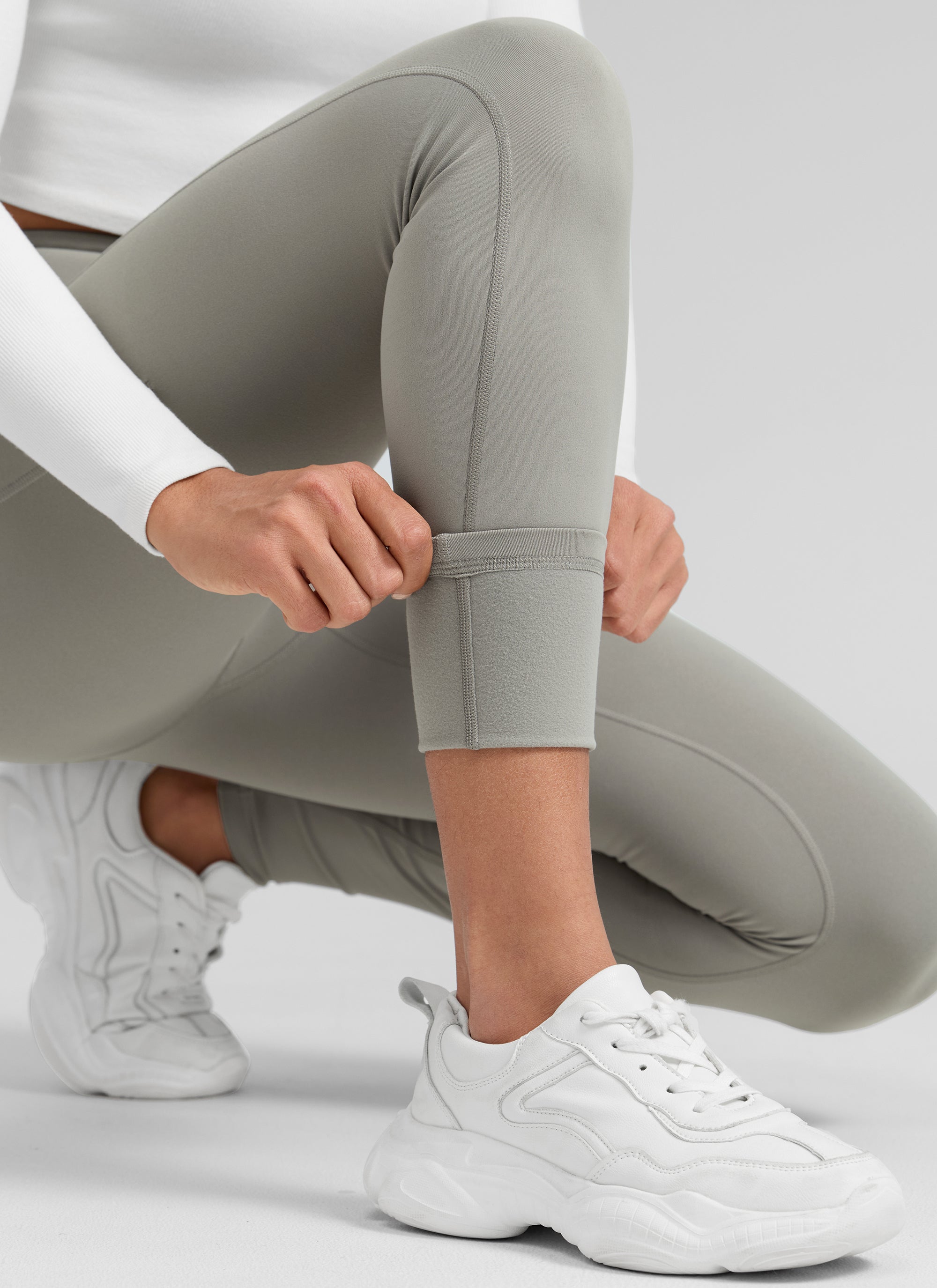 CRZ YOGA Women's Water-resistant Fleece Lined Pocket Leggings 28