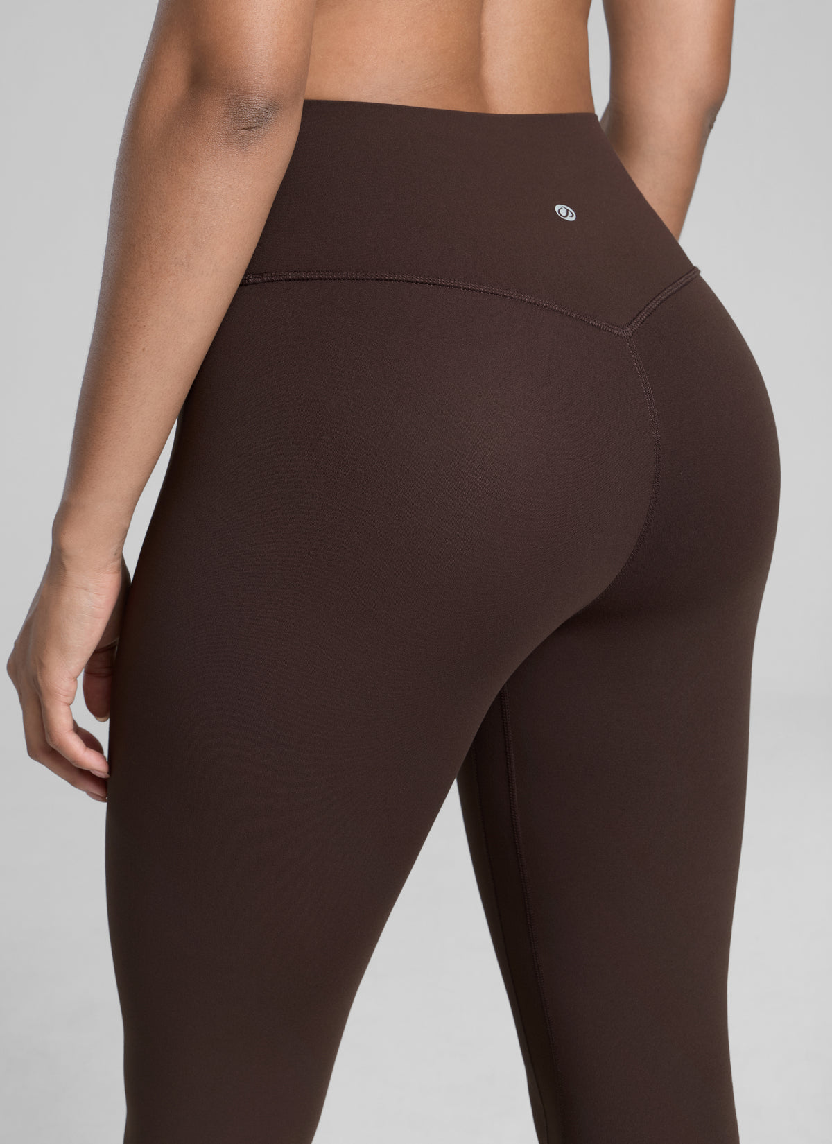 CRZ YOGA Women's Workout High Rise Butterlift Yoga Leggings 25'' Hot Fudge Brown @model_info:Barbara