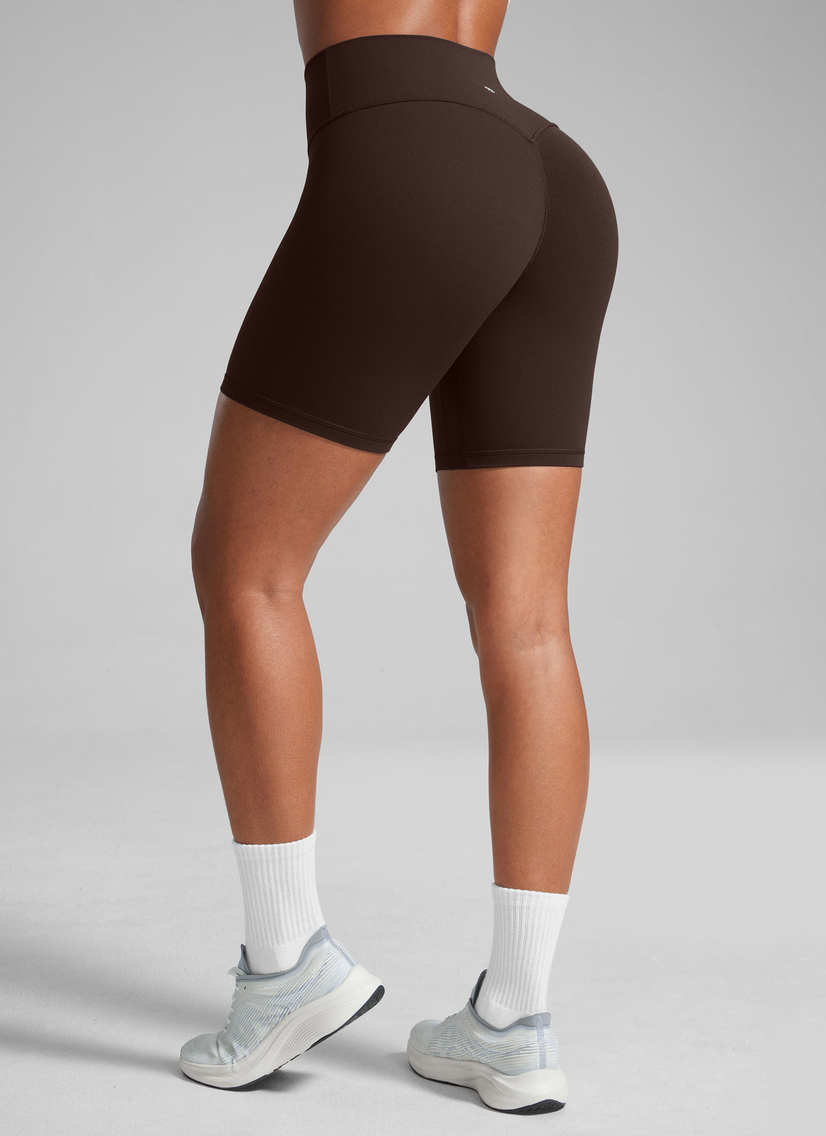 CRZ YOGA Butterlift Womens Scrunch Butt Biker Shorts 6'' No Front Seam Hot Fudge Brown @model_info:Crystal