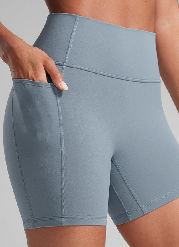 CRZ YOGA Butterlift Womens Scrunch Butt No Front Seam Pocket Biker Shorts 5'' Belgian Blue @model_info:Crystal