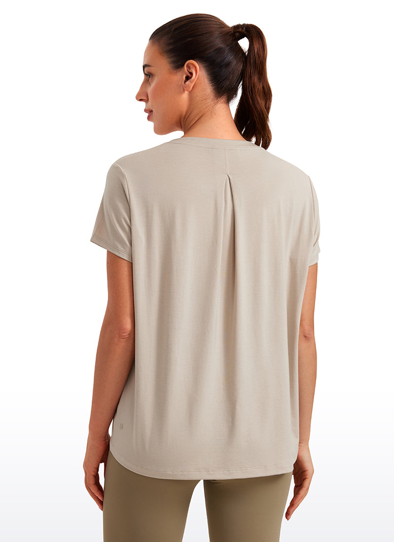 CRZ YOGA Women's Yoga Loose Fit Flowy Short Sleeves Crew Neck Mojave Tan