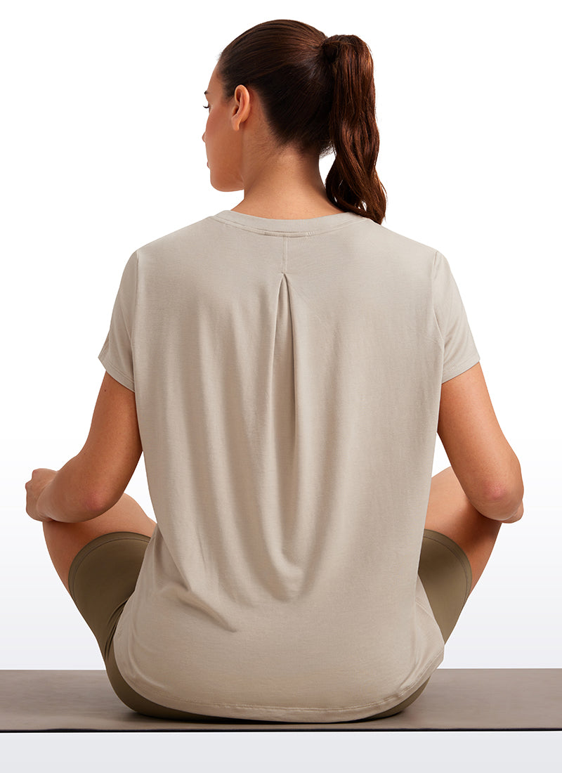 CRZ YOGA Women's Yoga Loose Fit Flowy Short Sleeves Crew Neck Mojave Tan