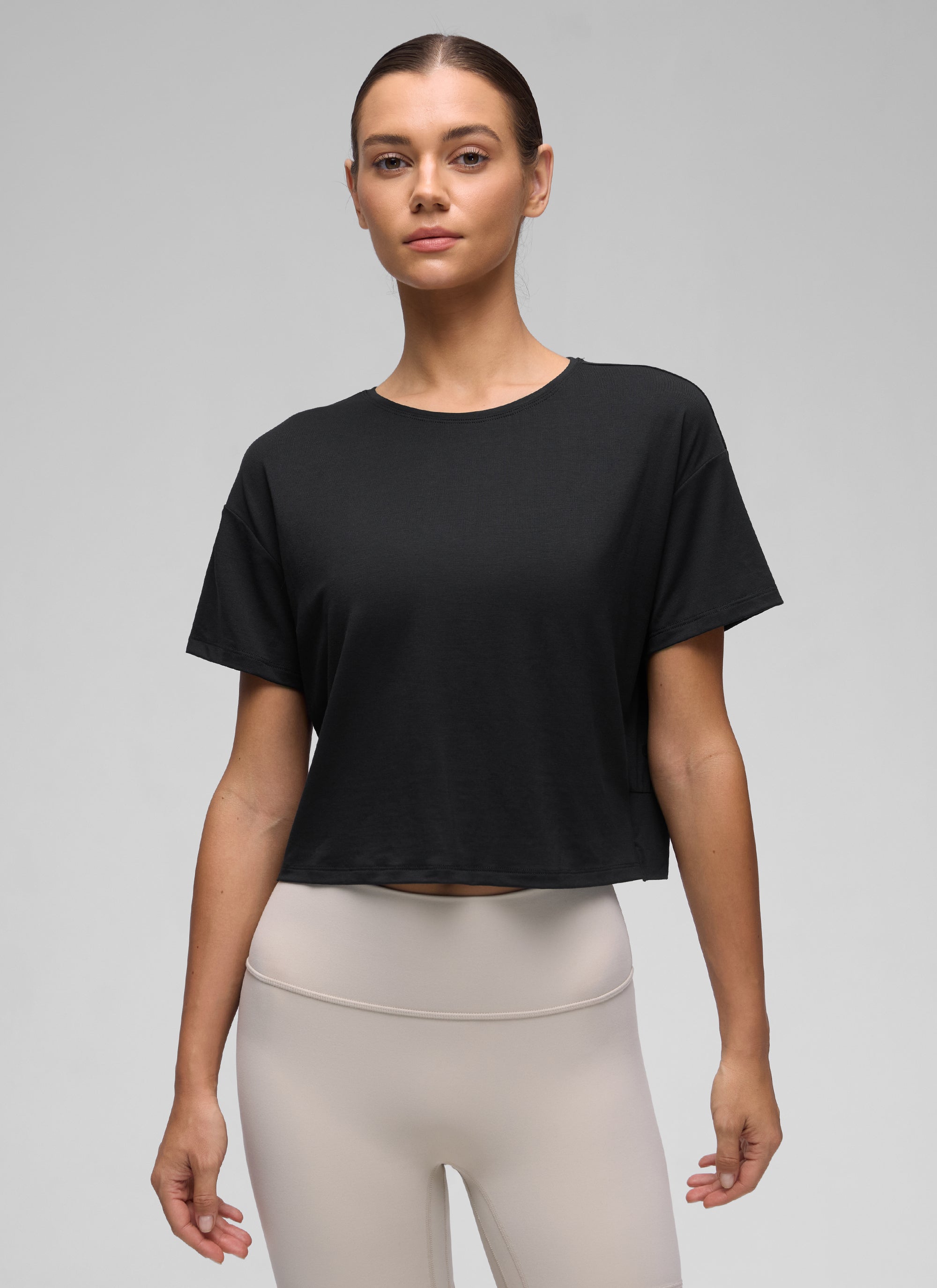 CRZ YOGA Women's Yoga Relaxed Fit Cropped Open Back Short Sleeves Black