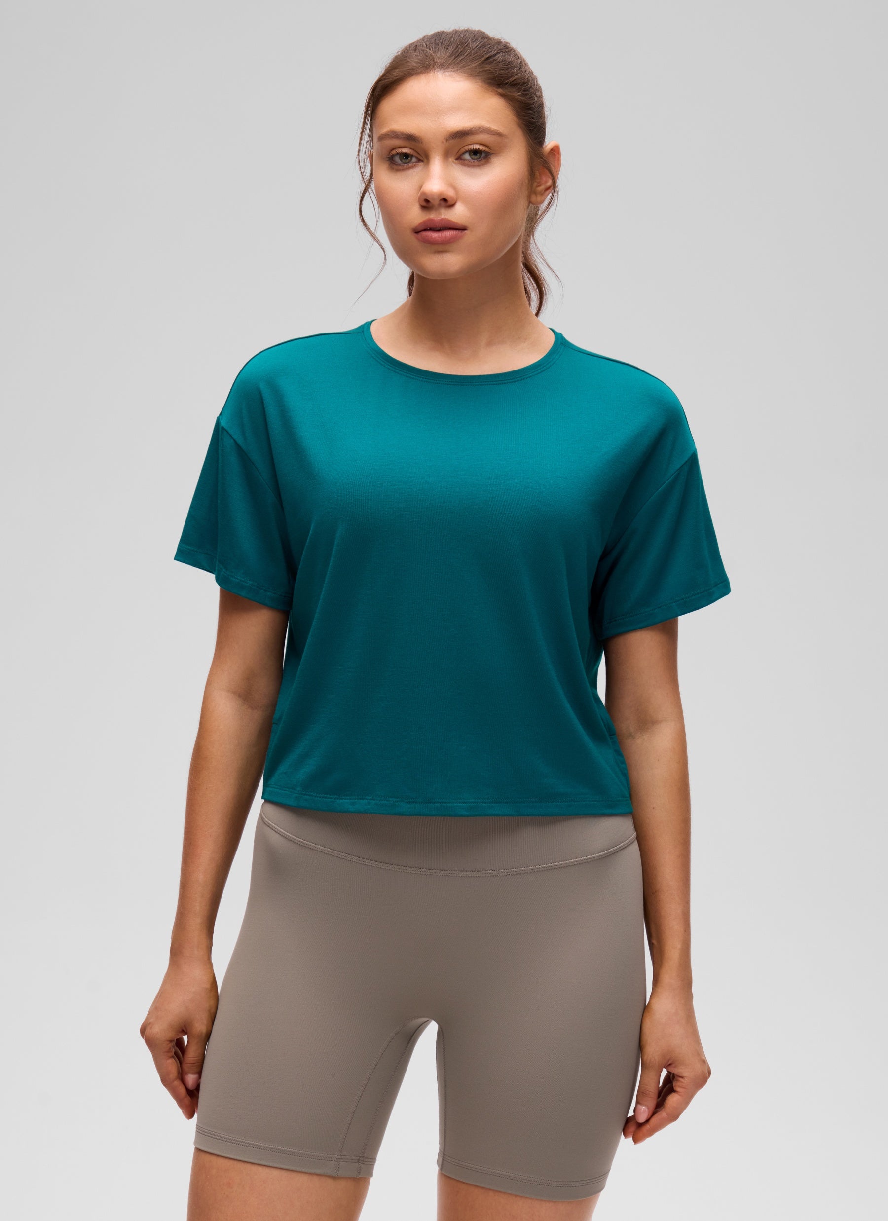 CRZ YOGA Women's Yoga Relaxed Fit Cropped Open Back Short Sleeves Green Jade
