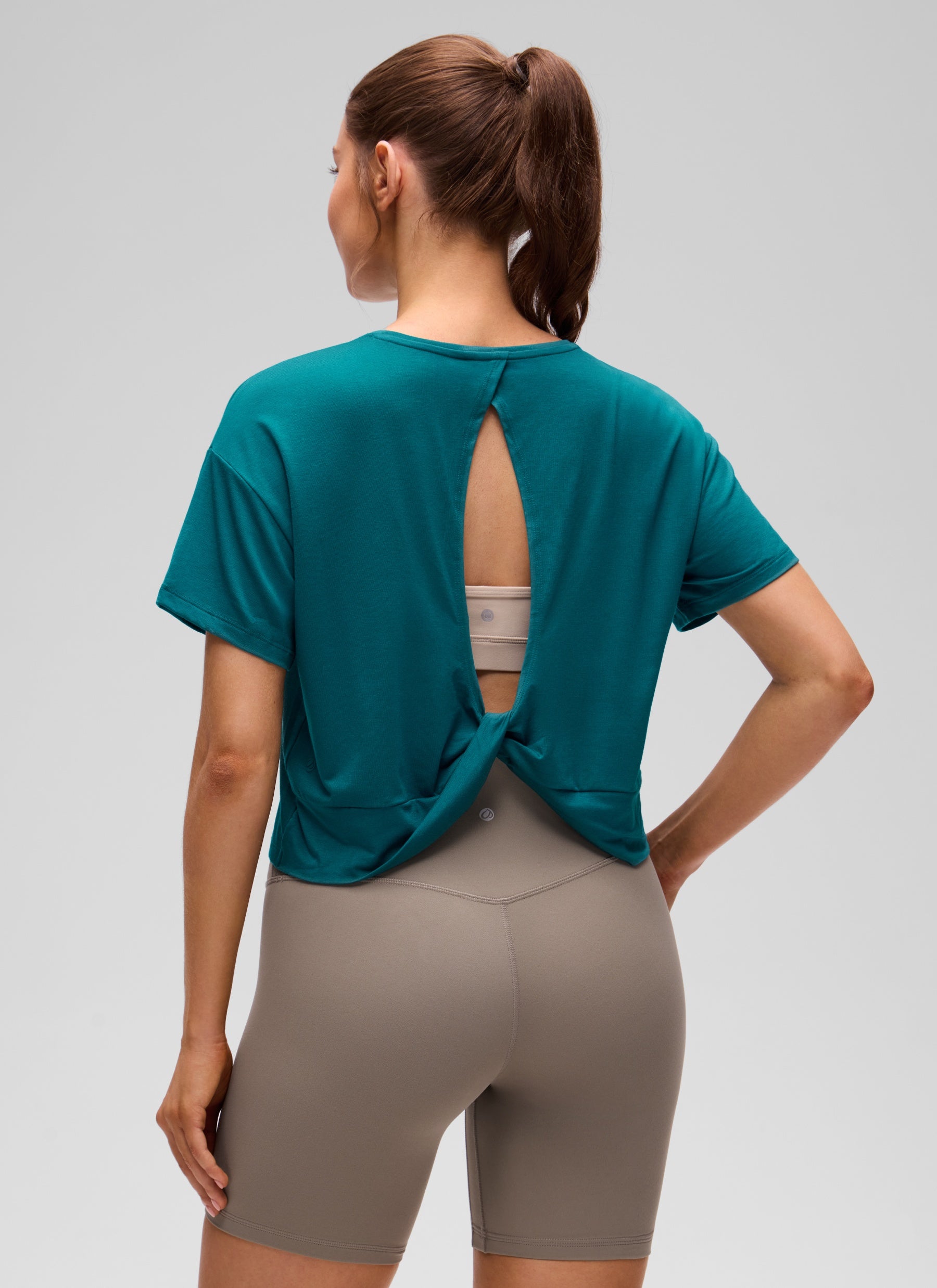 CRZ YOGA Women's Yoga Relaxed Fit Cropped Open Back Short Sleeves Green Jade