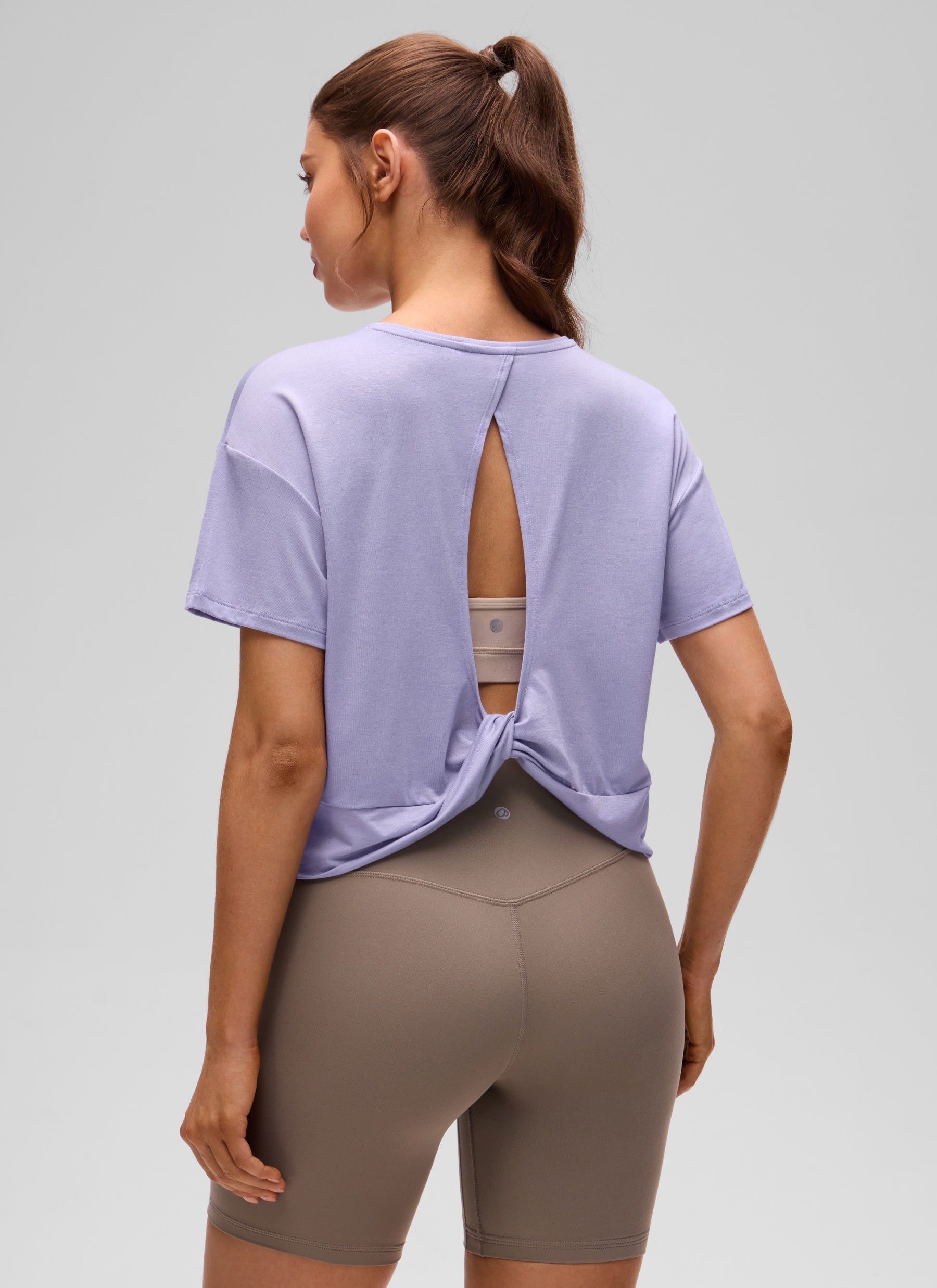 CRZ YOGA Women's Yoga Relaxed Fit Cropped Open Back Short Sleeves Lilac Lavender