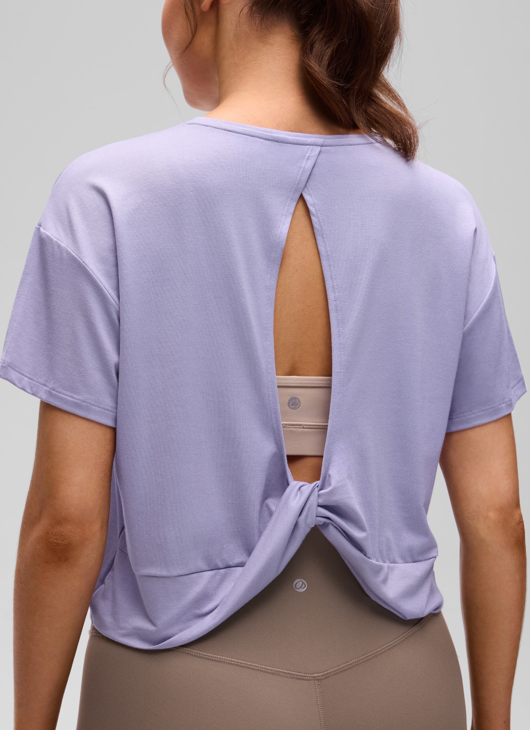 CRZ YOGA Women's Yoga Relaxed Fit Cropped Open Back Short Sleeves Lilac Lavender